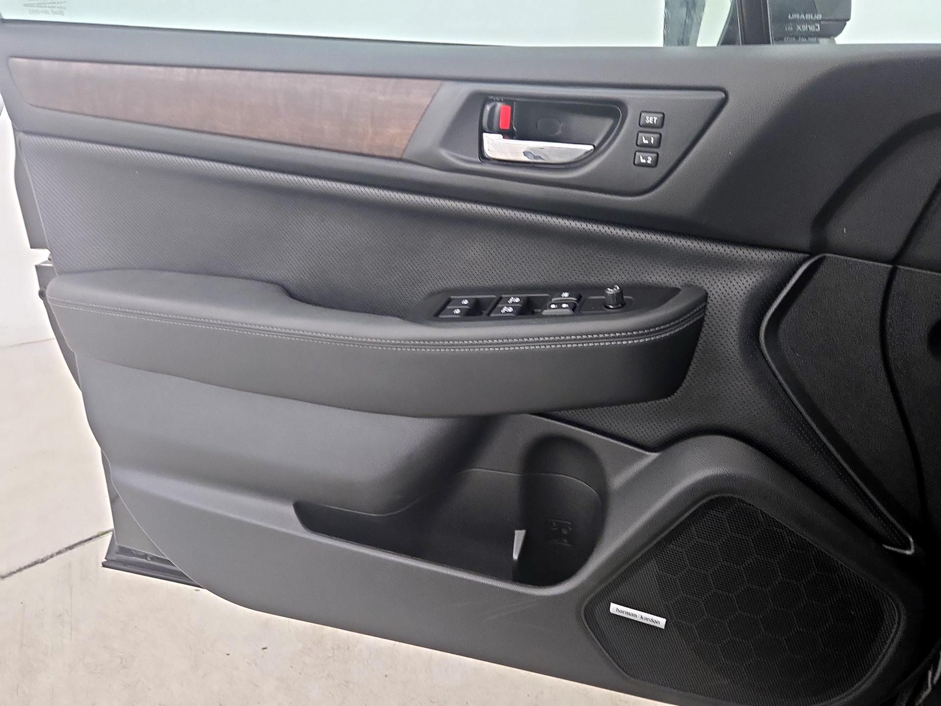 Thumbnail: 2016 Subaru Outback - 12