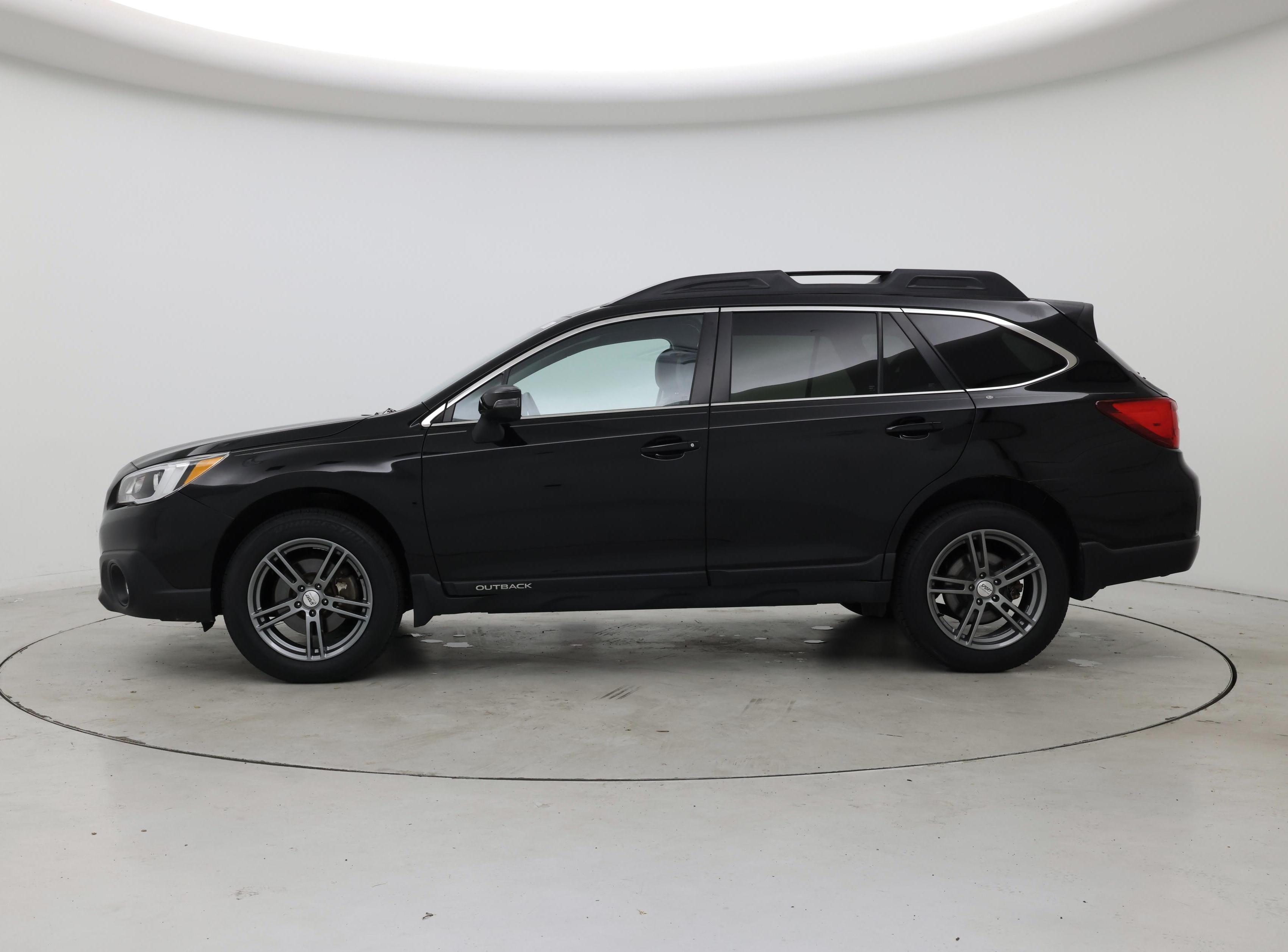 Thumbnail: 2016 Subaru Outback - 3