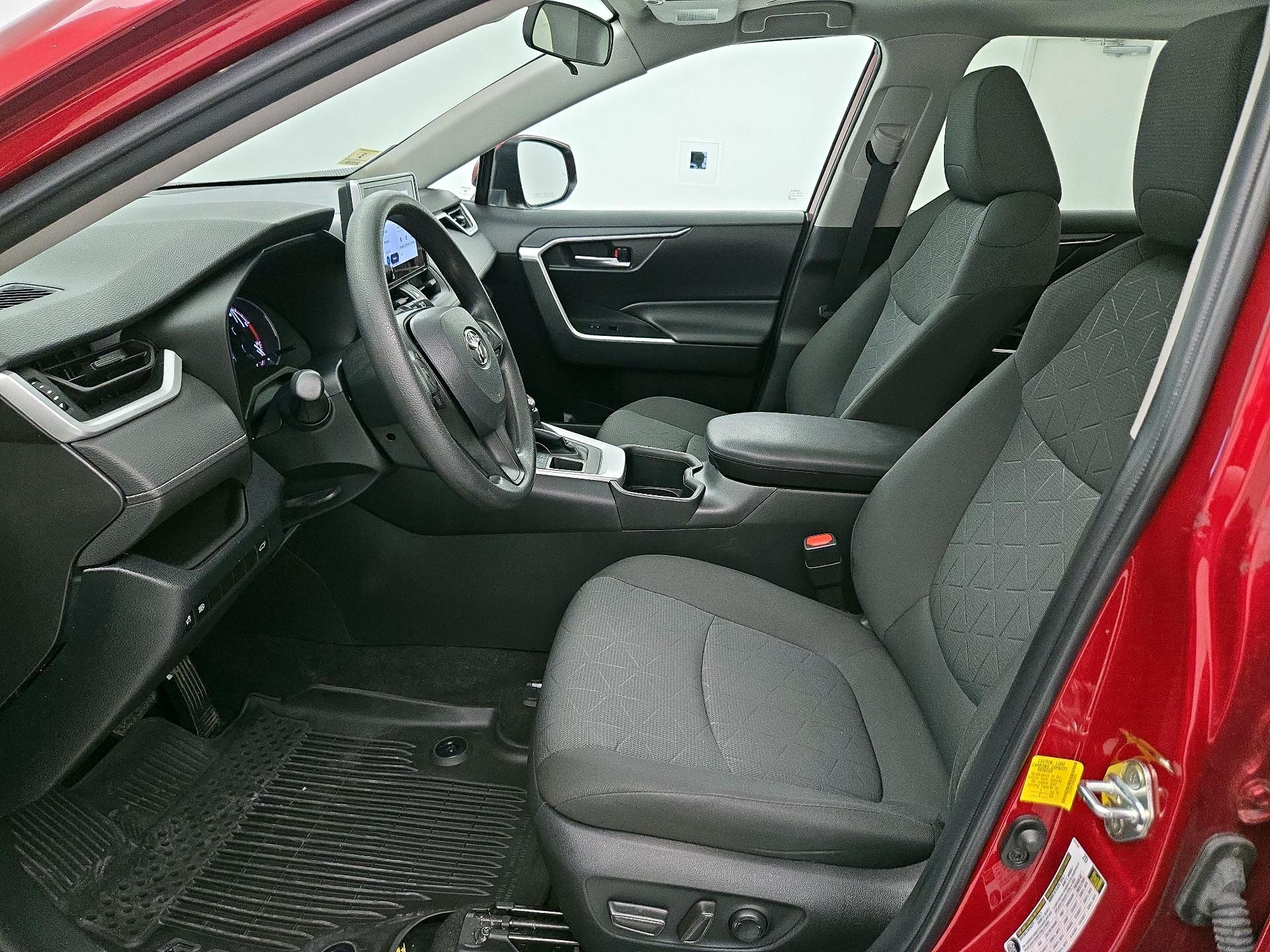 Thumbnail: 2023 Toyota RAV4 - 11