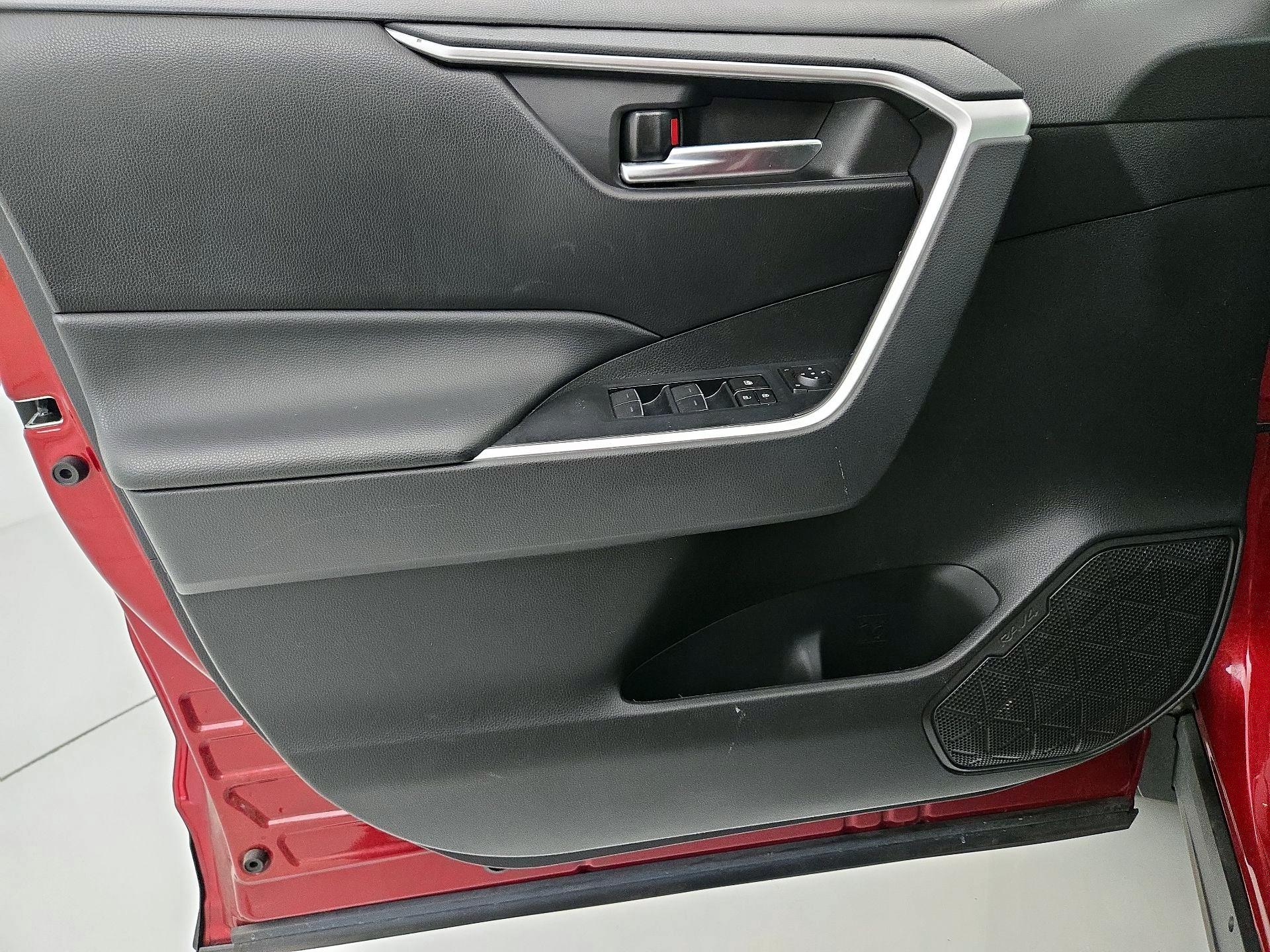 Thumbnail: 2023 Toyota RAV4 - 12