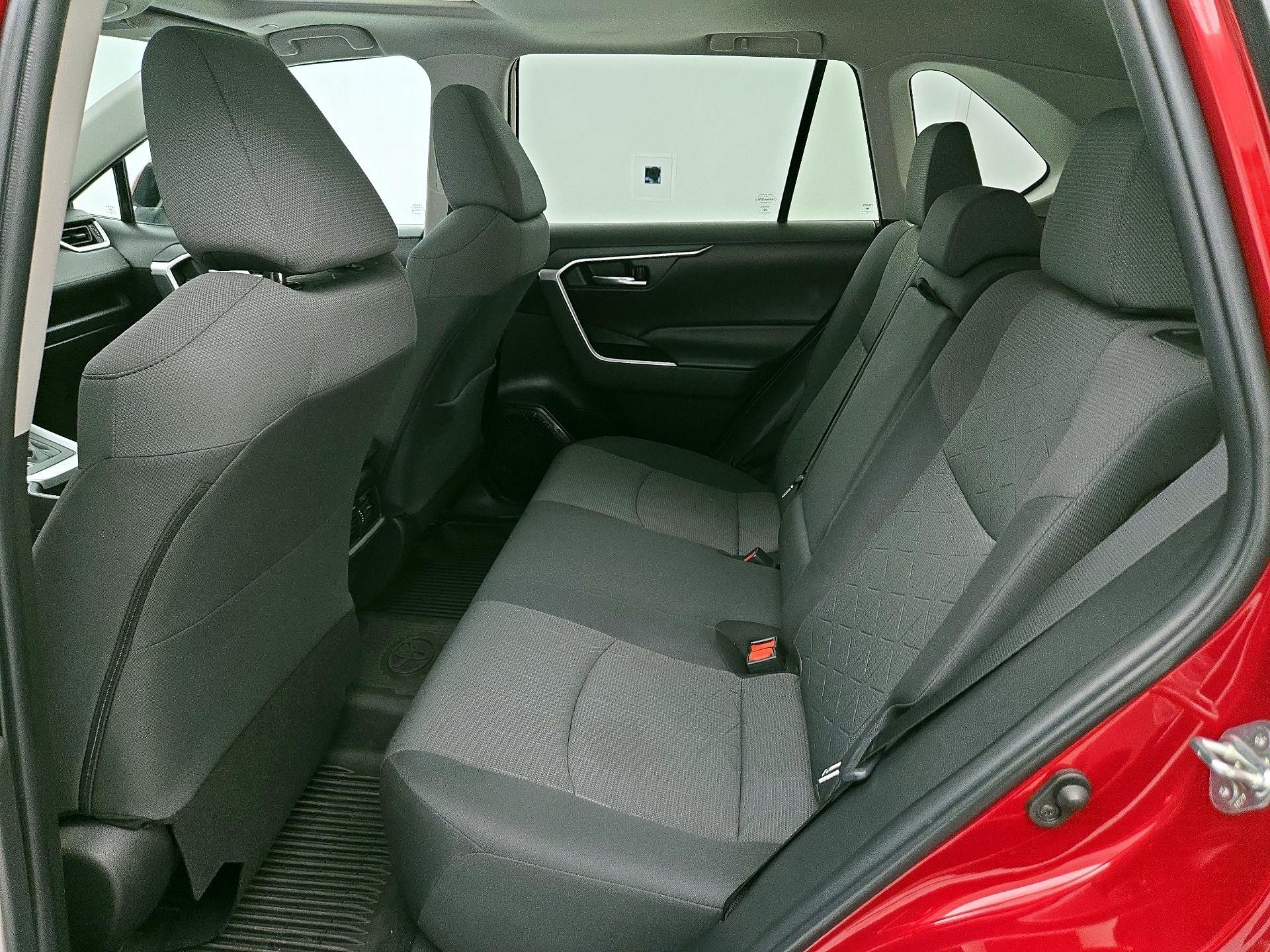 Thumbnail: 2023 Toyota RAV4 - 20