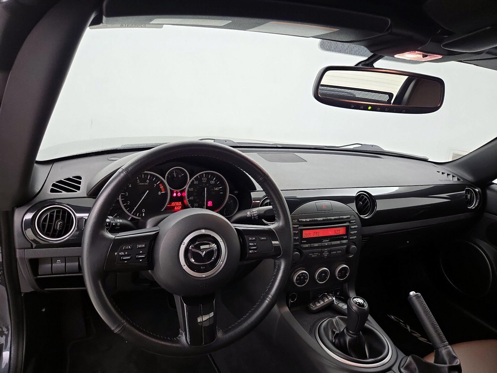 Thumbnail: 2015 Mazda MX-5 Miata - 9