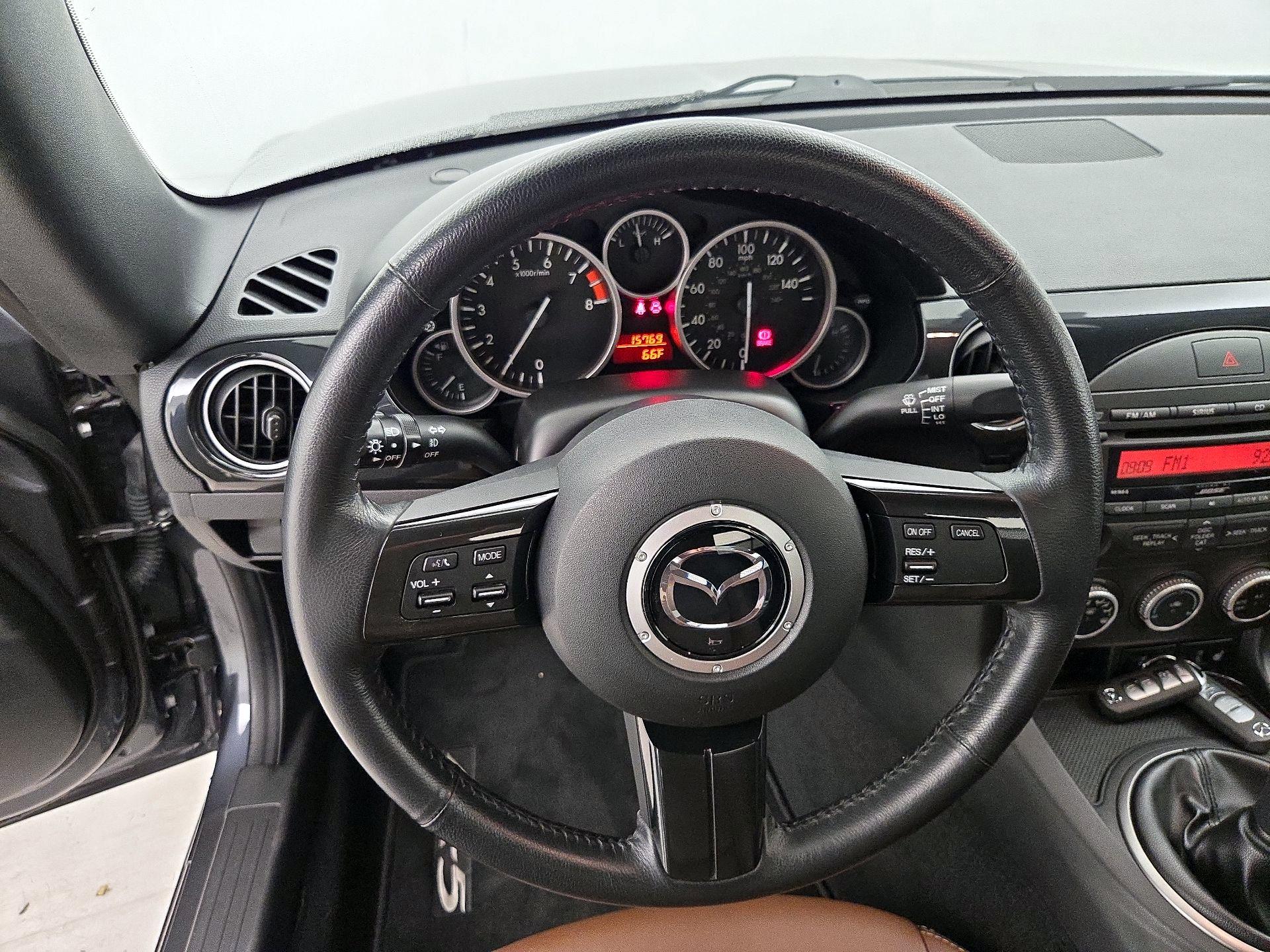 Thumbnail: 2015 Mazda MX-5 Miata - 10