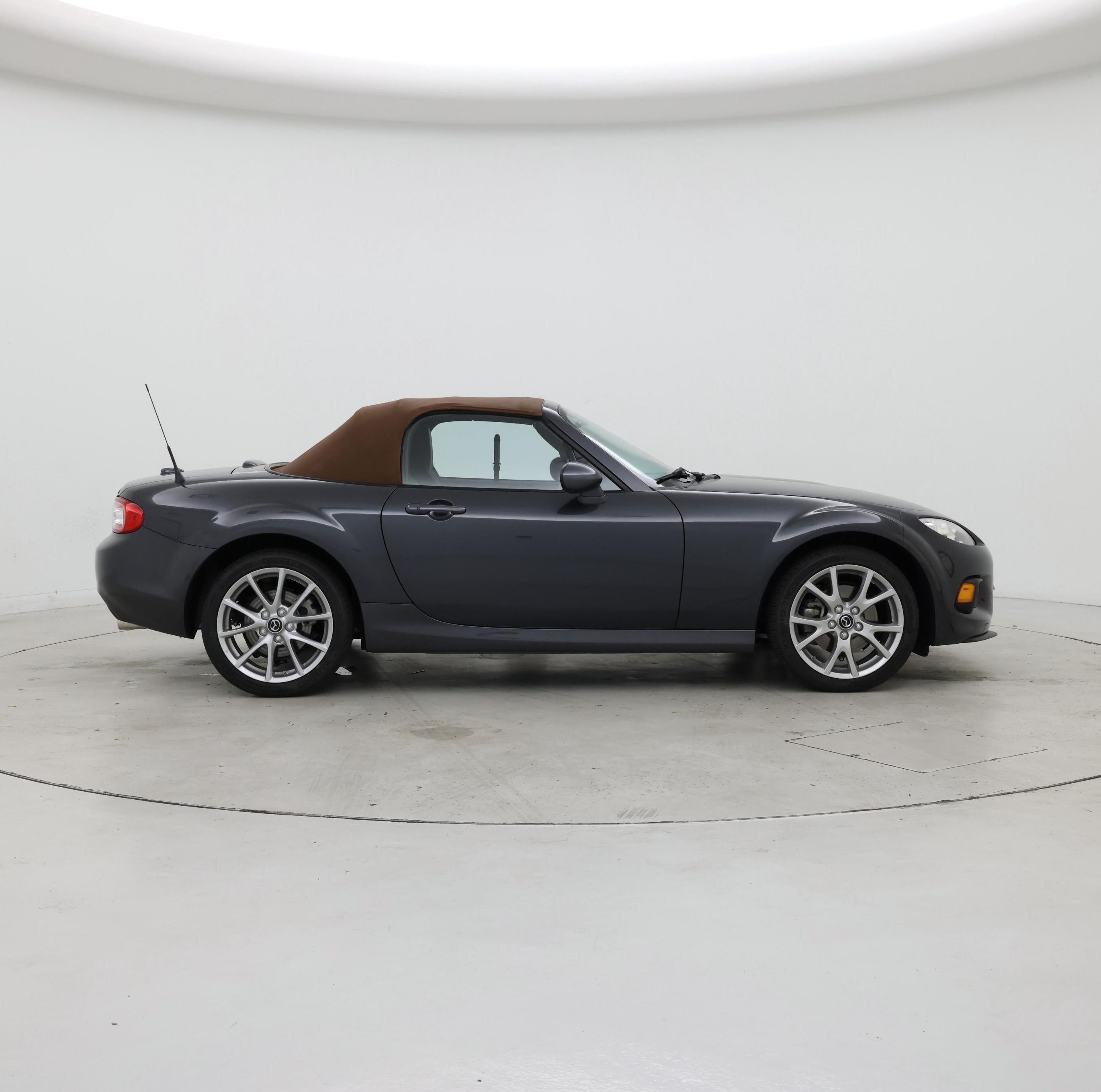 Thumbnail: 2015 Mazda MX-5 Miata - 7