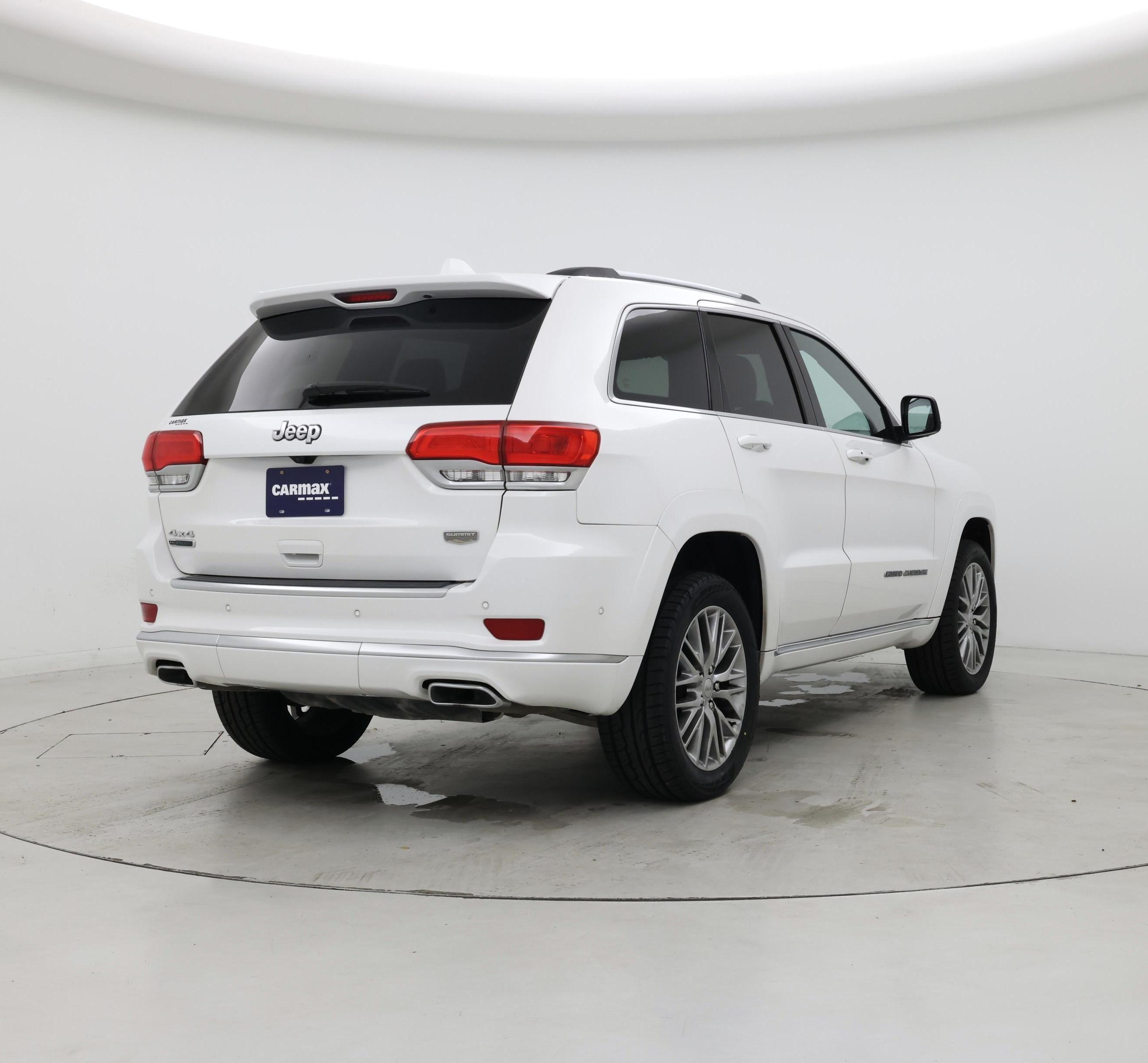 Thumbnail: 2018 Jeep Grand Cherokee - 8