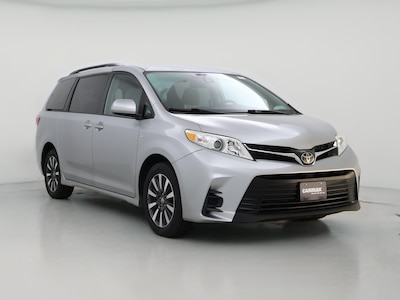 Silver 2019 Toyota Sienna LE