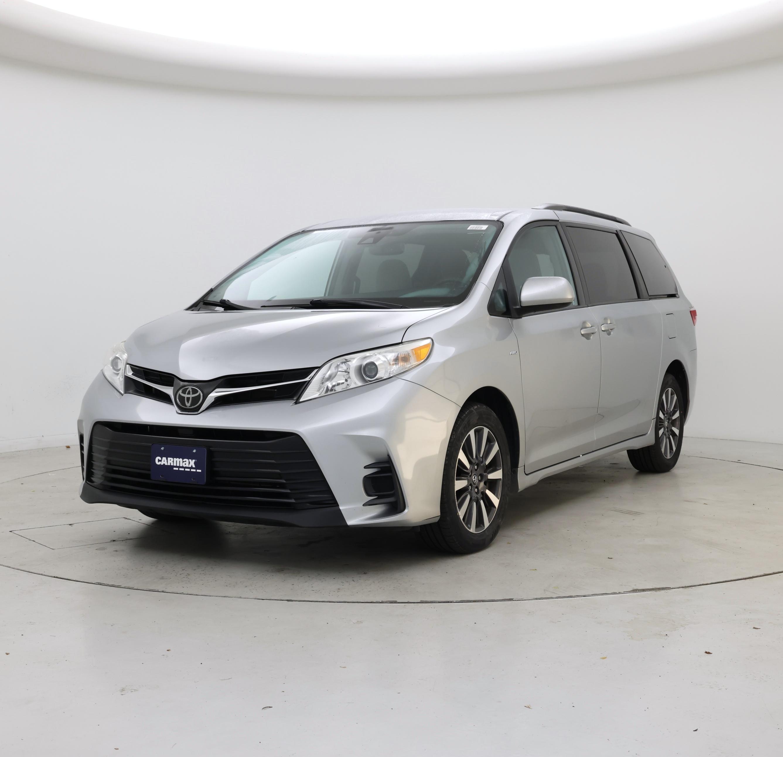 Thumbnail: 2019 Toyota Sienna - 4