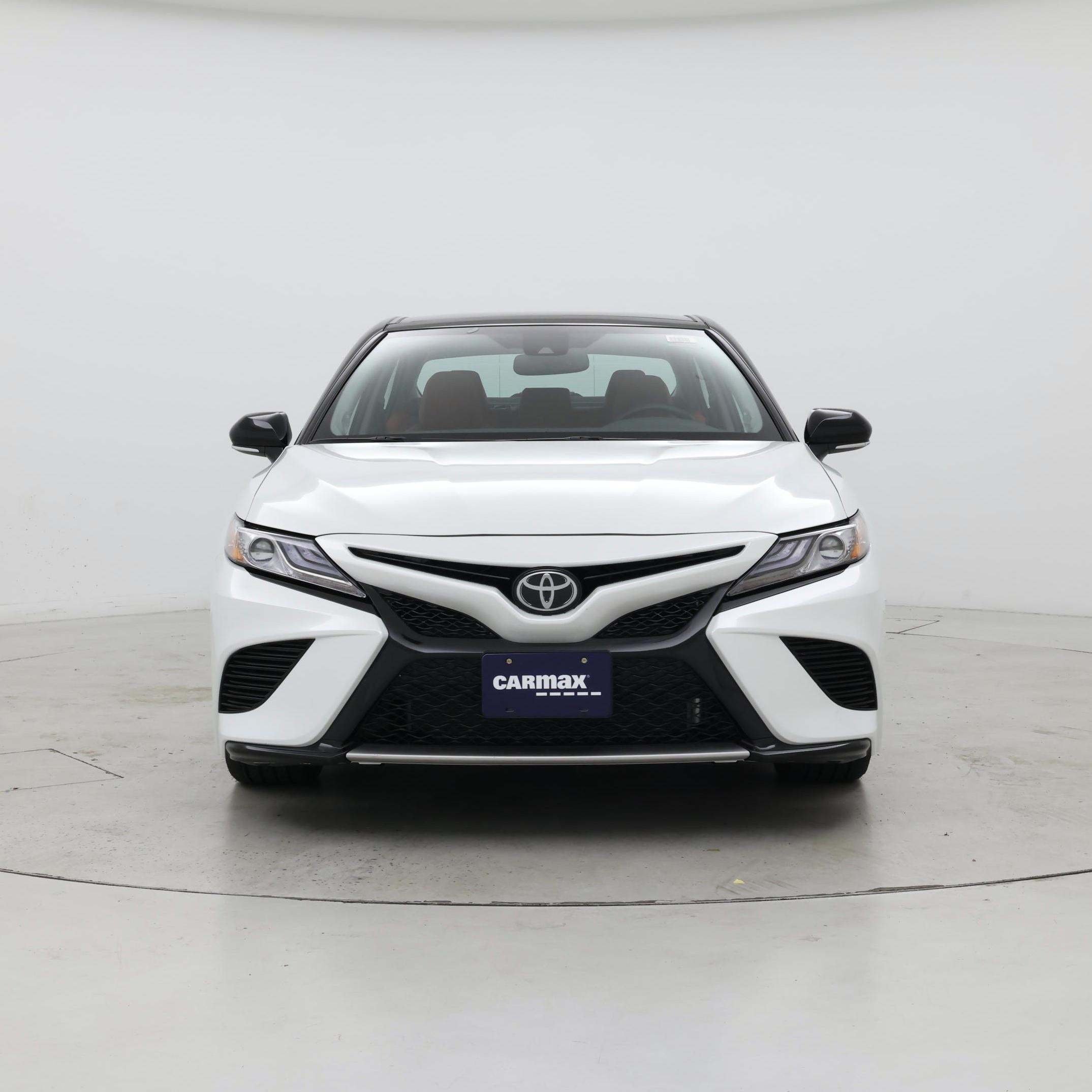 Thumbnail: 2019 Toyota Camry - 5