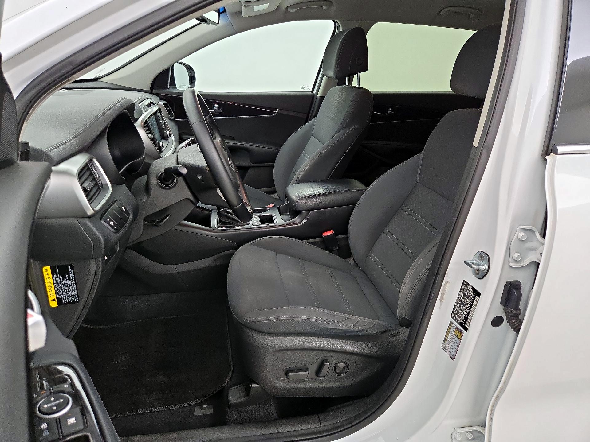 Thumbnail: 2017 Kia Sorento - 11