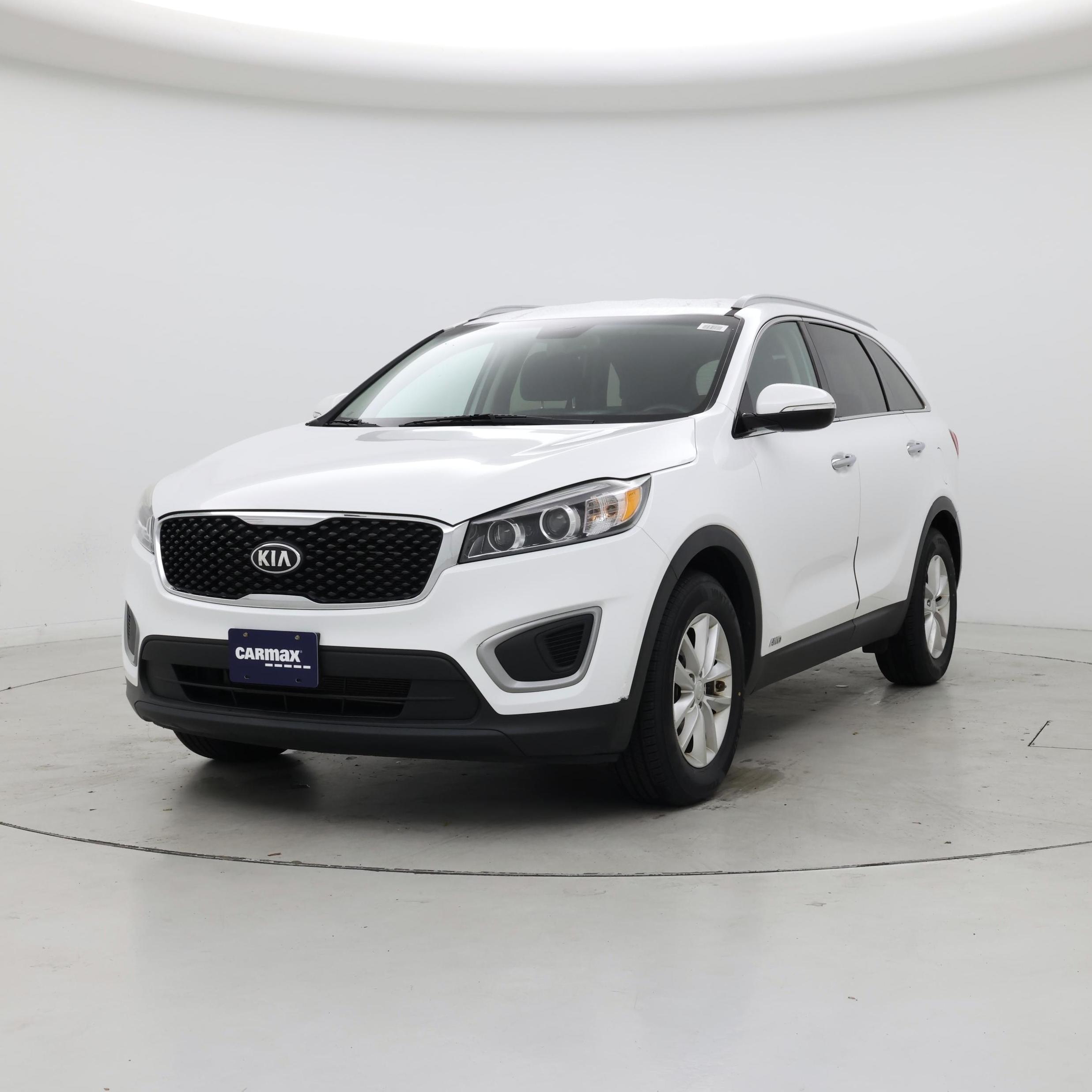 Thumbnail: 2017 Kia Sorento - 4