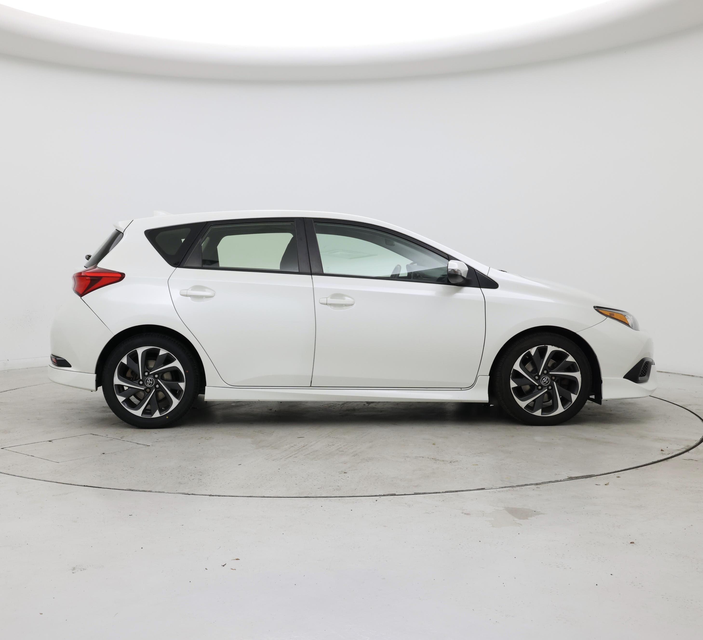 Thumbnail: 2017 Toyota Corolla iM - 7