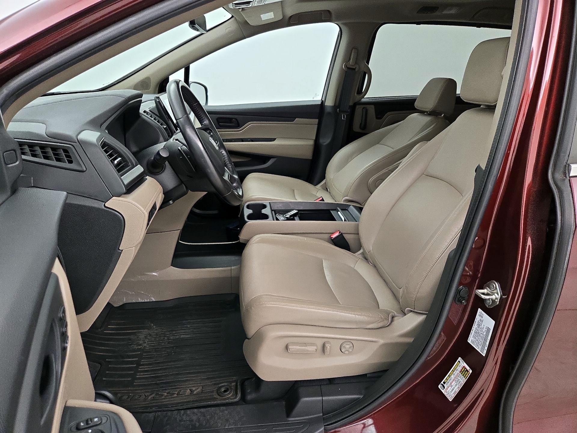 Thumbnail: 2019 Honda Odyssey - 11