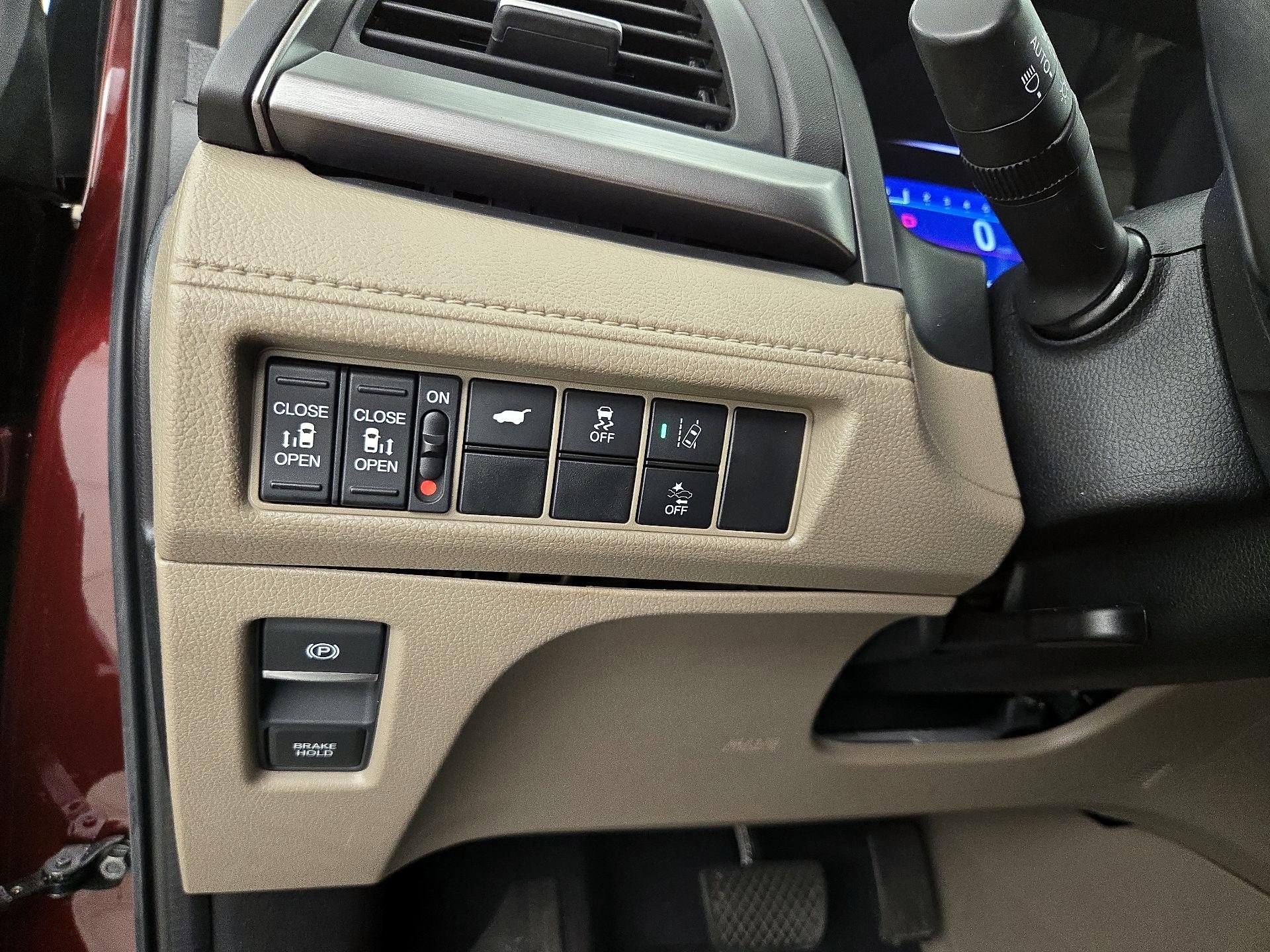 Thumbnail: 2019 Honda Odyssey - 13