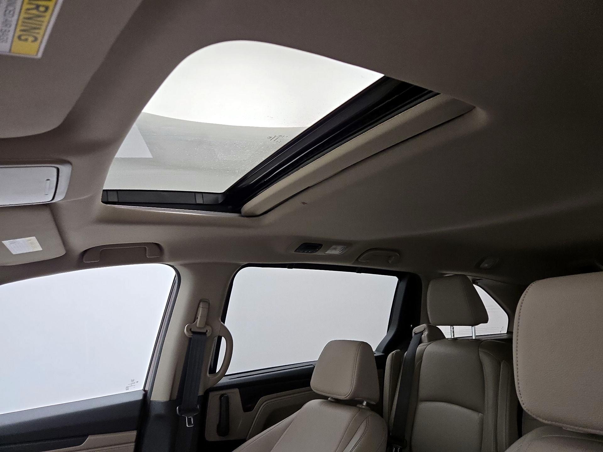 Thumbnail: 2019 Honda Odyssey - 19