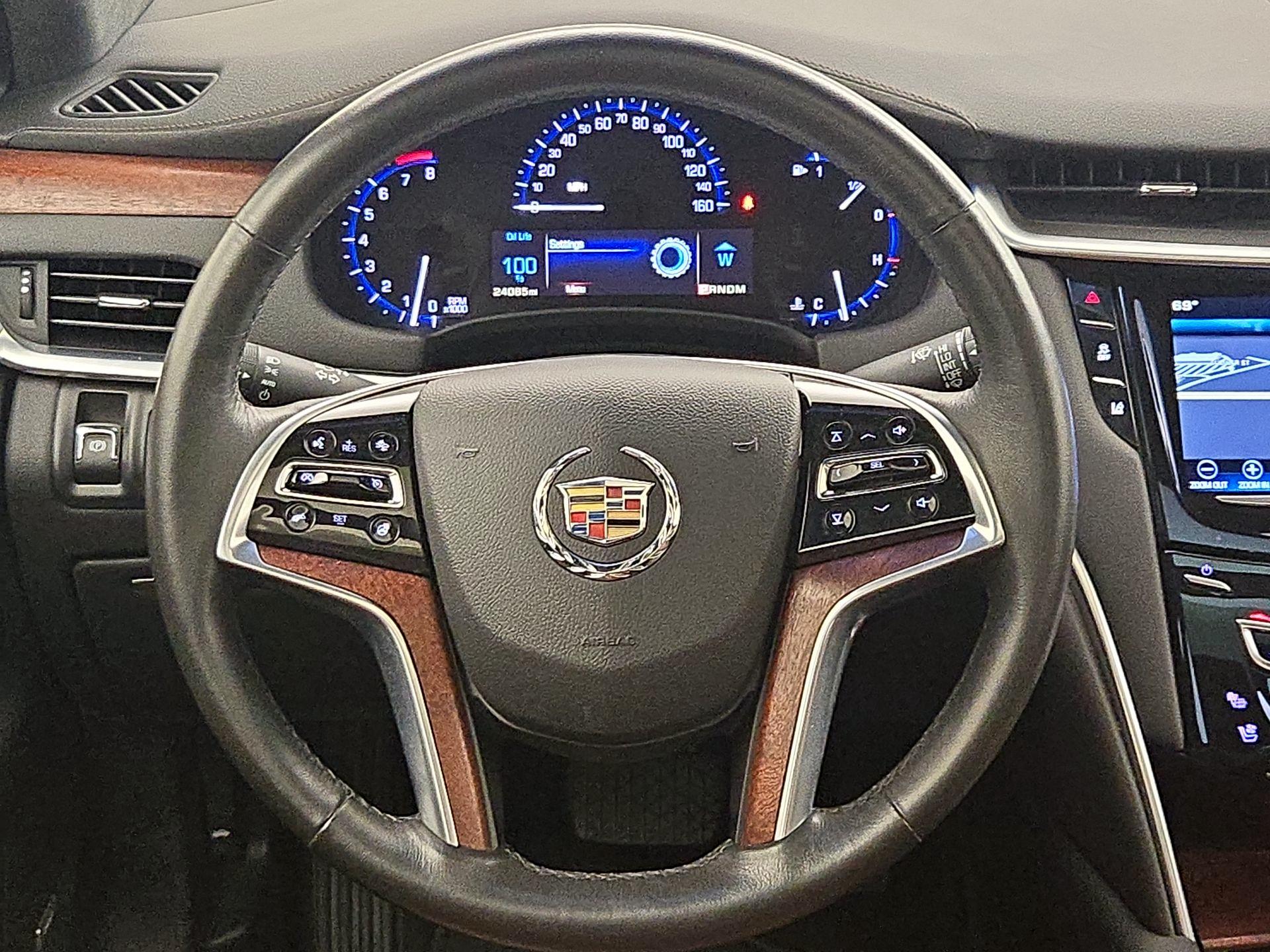 Thumbnail: 2015 Cadillac XTS - 10