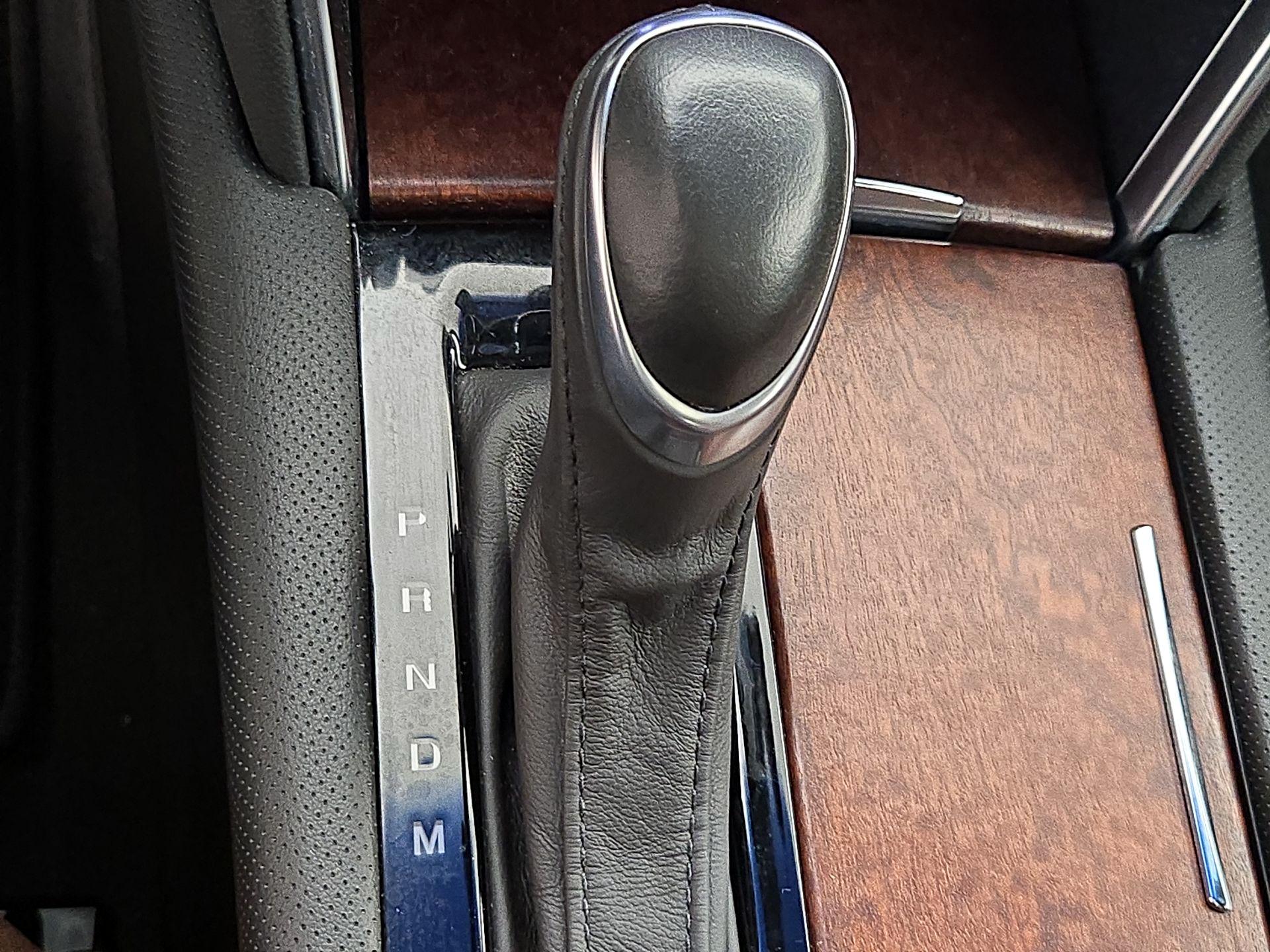 Thumbnail: 2015 Cadillac XTS - 18
