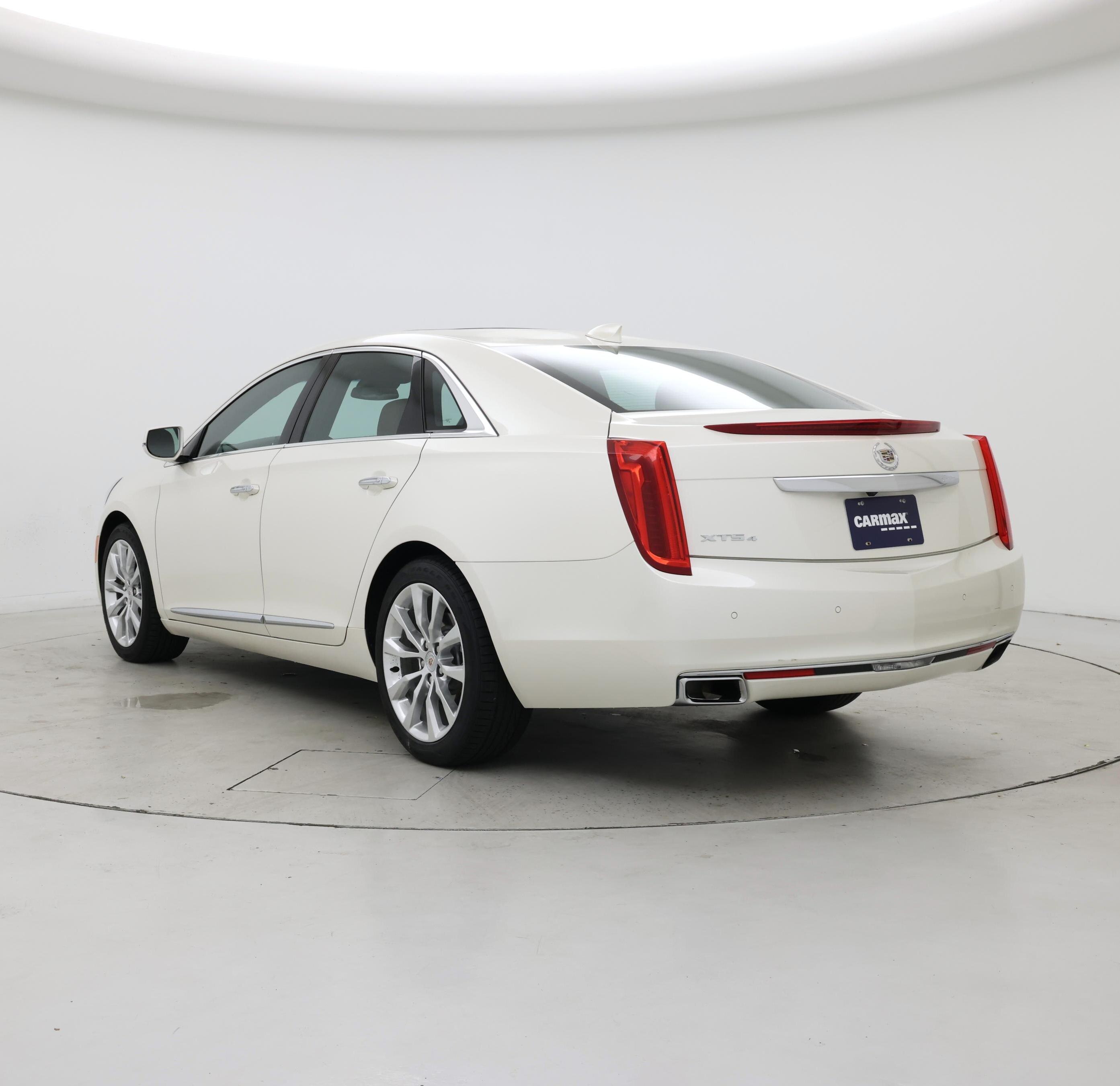 Thumbnail: 2015 Cadillac XTS - 2
