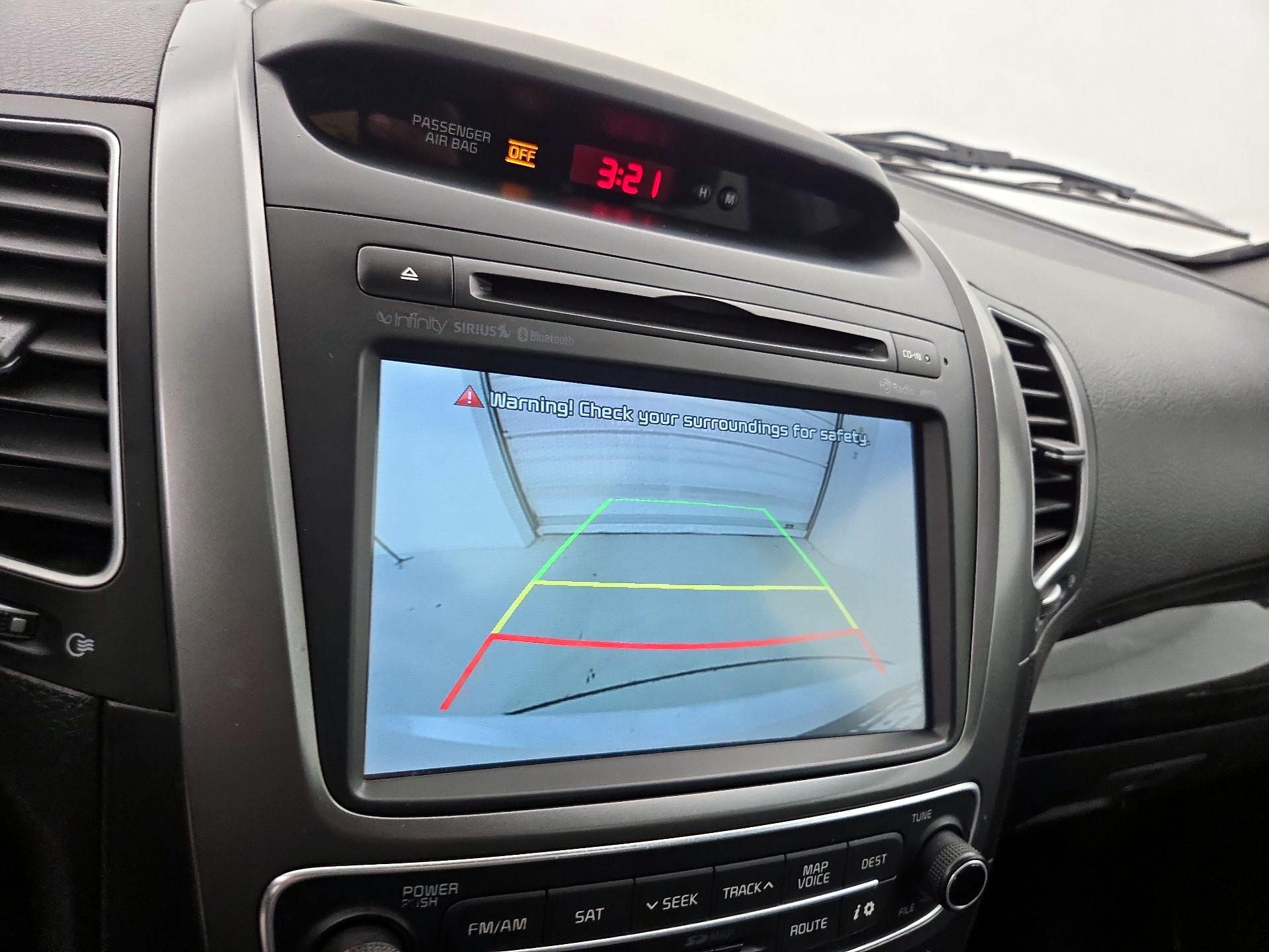 Thumbnail: 2015 Kia Sorento - 15