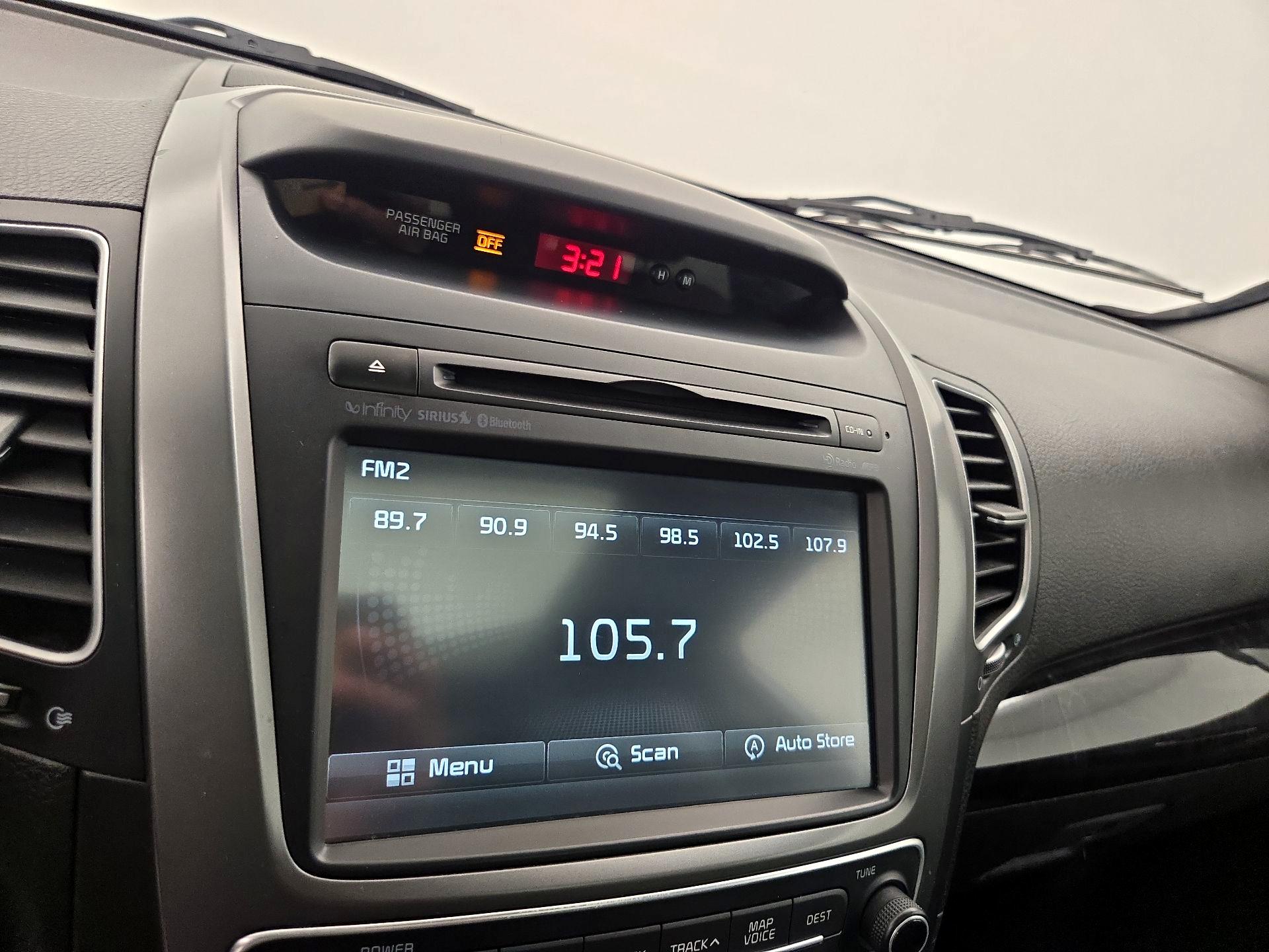 Thumbnail: 2015 Kia Sorento - 16