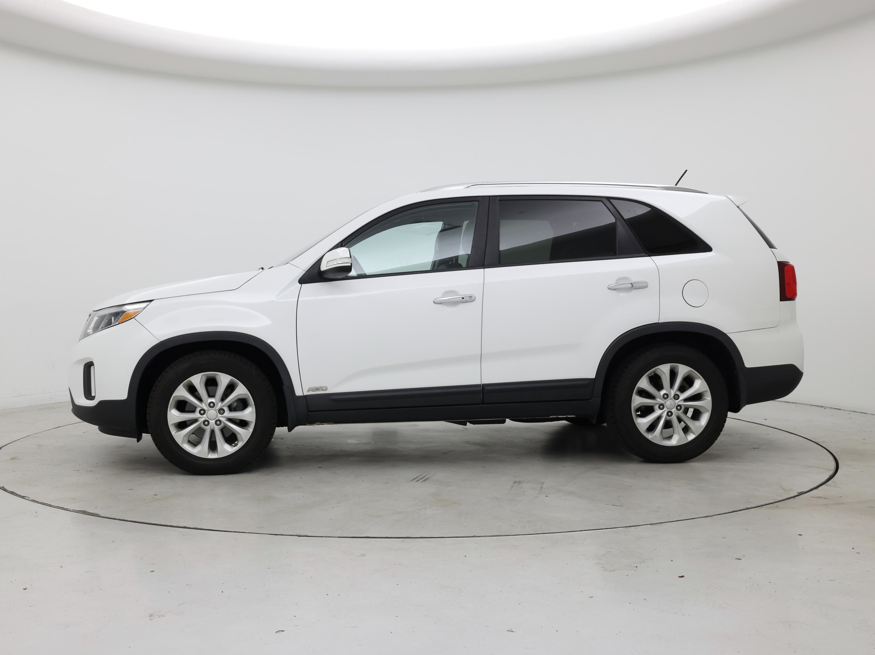 Thumbnail: 2015 Kia Sorento - 3