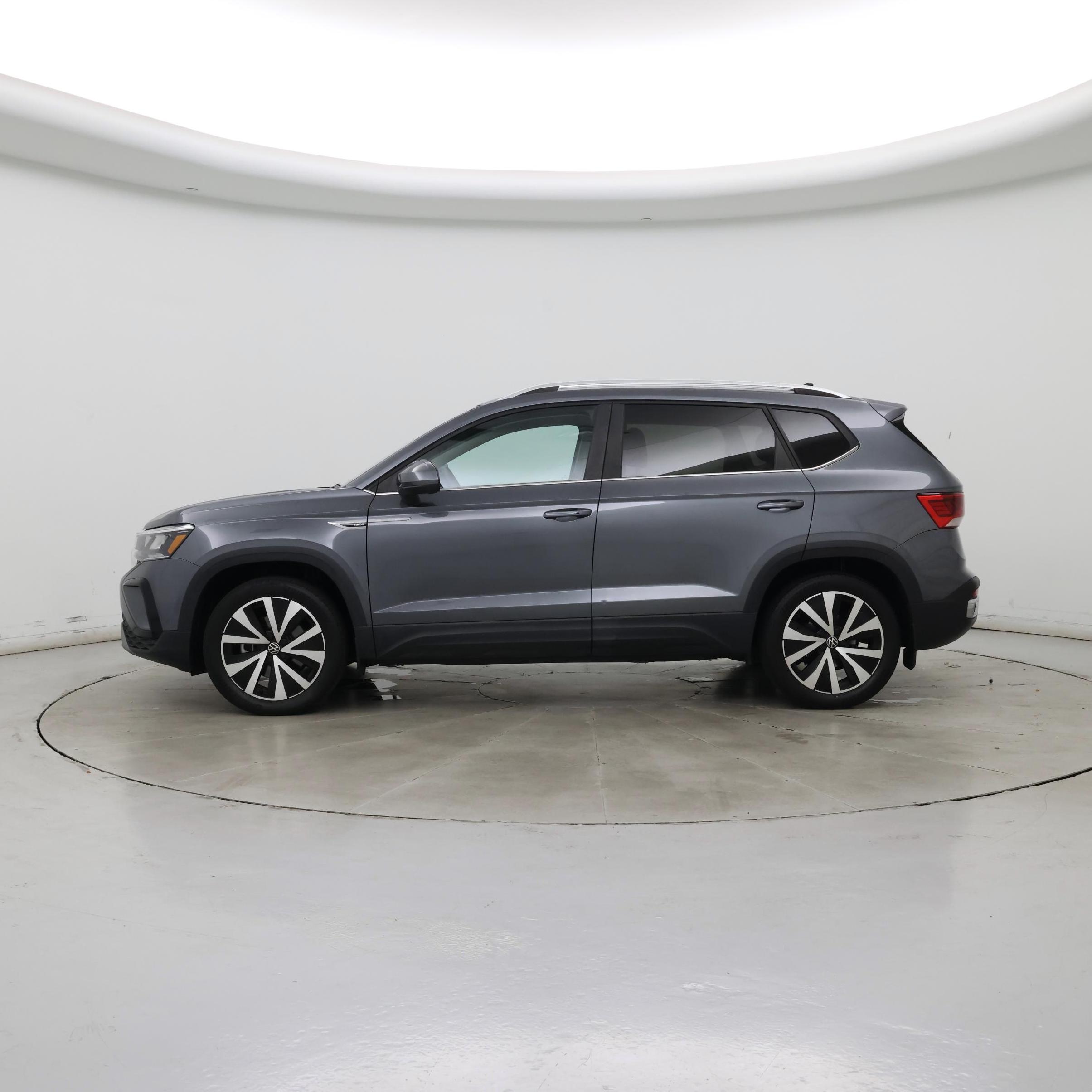 Thumbnail: 2022 Volkswagen Taos - 3