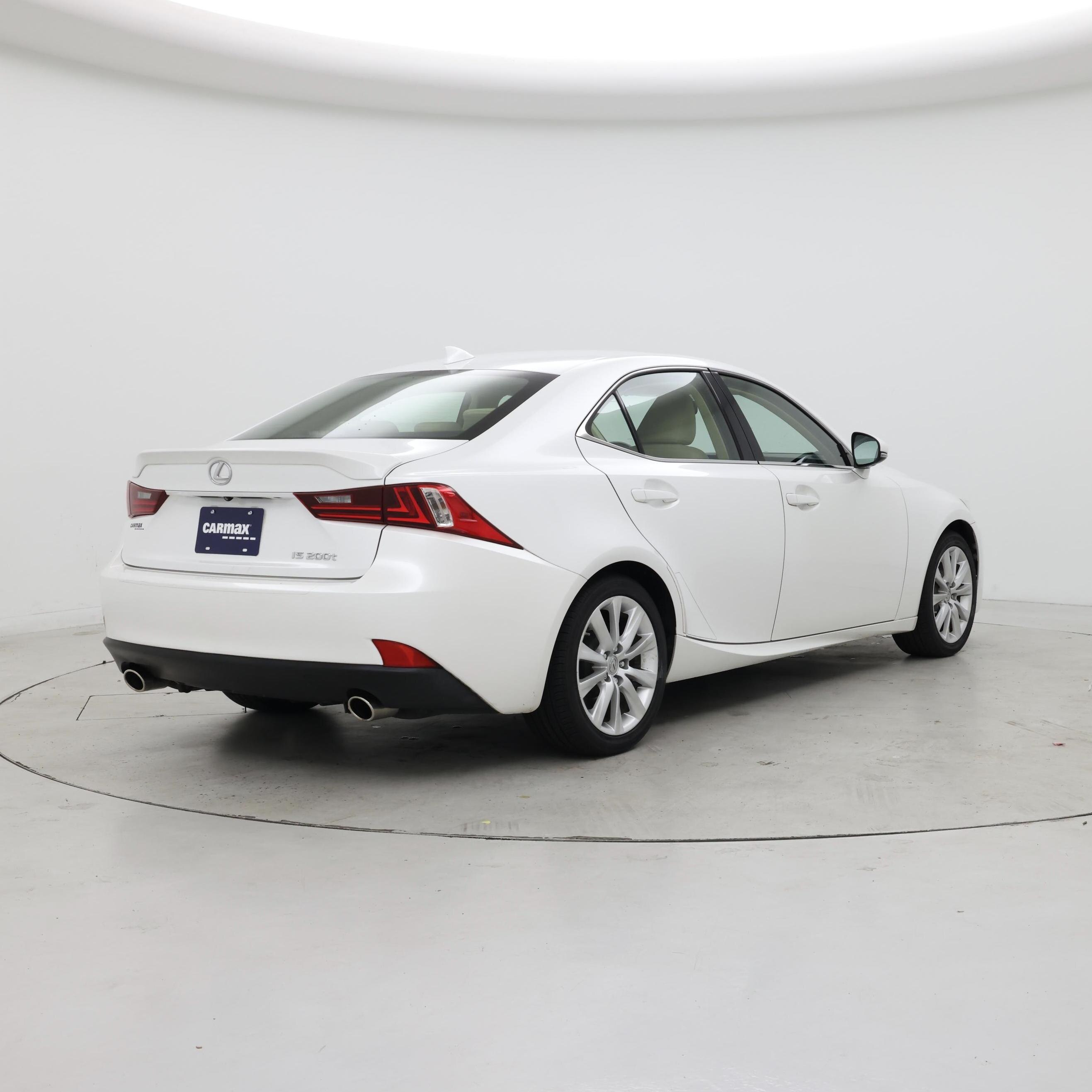 Thumbnail: 2016 Lexus IS - 8