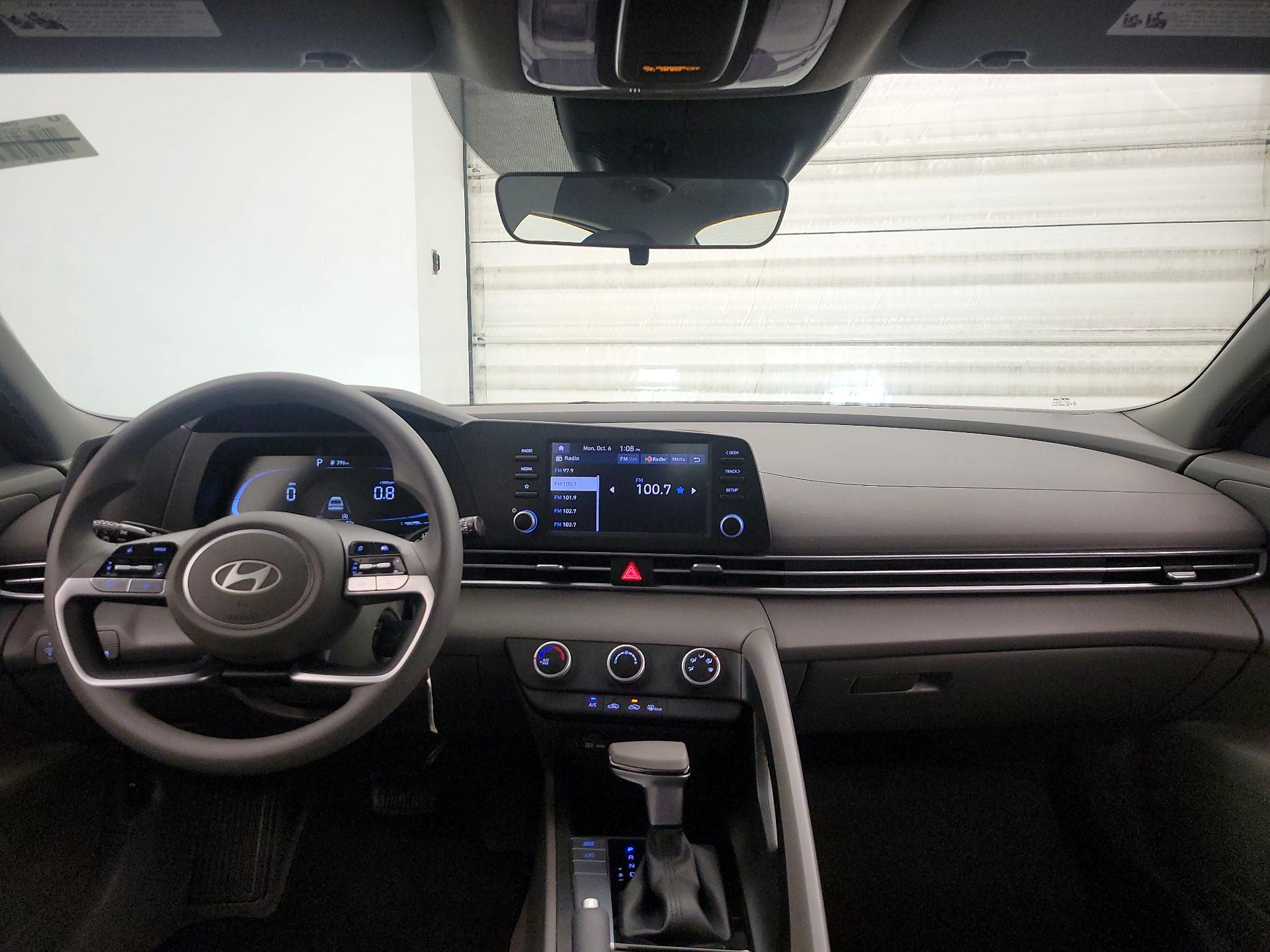 Thumbnail: 2024 Hyundai Elantra - 9