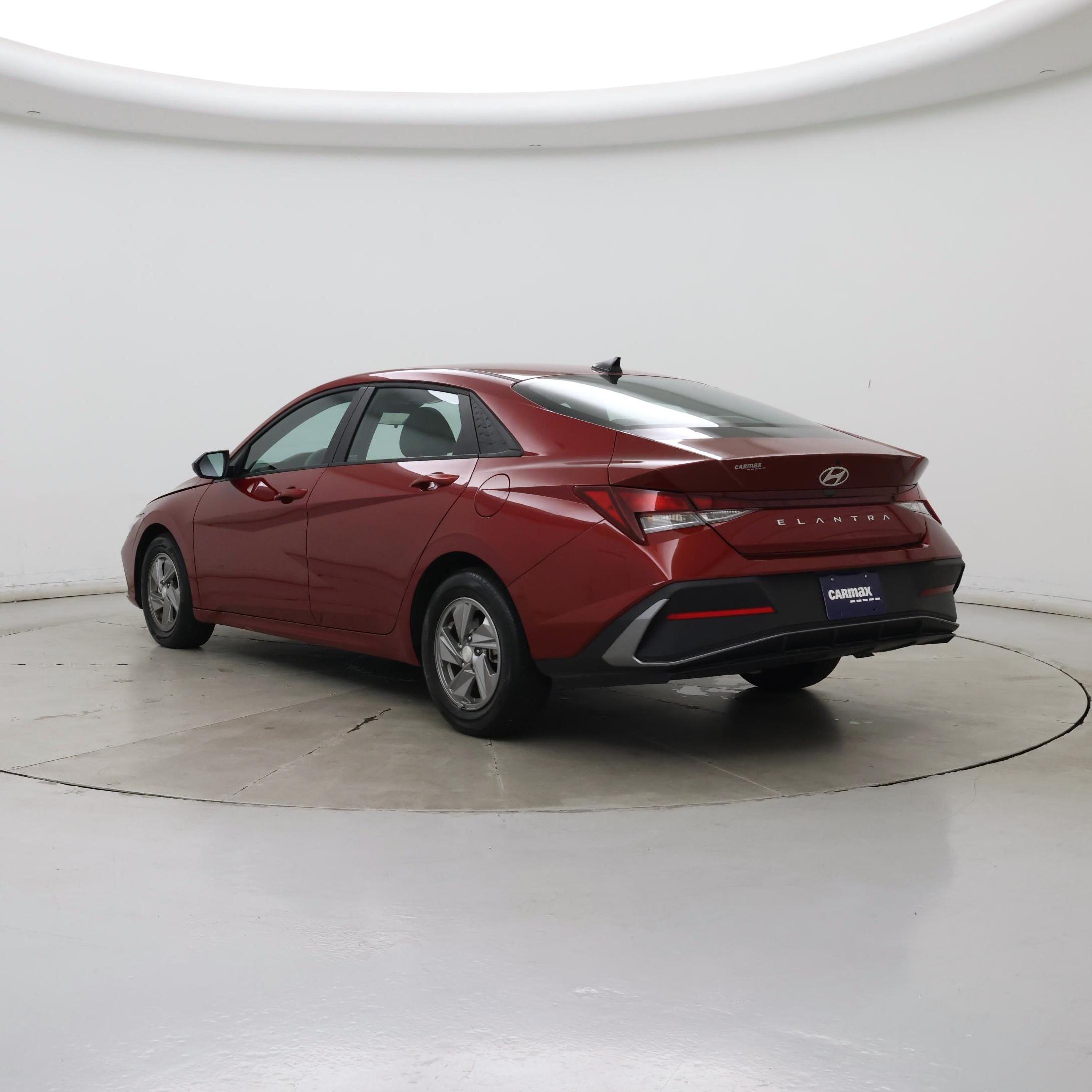 Thumbnail: 2024 Hyundai Elantra - 2
