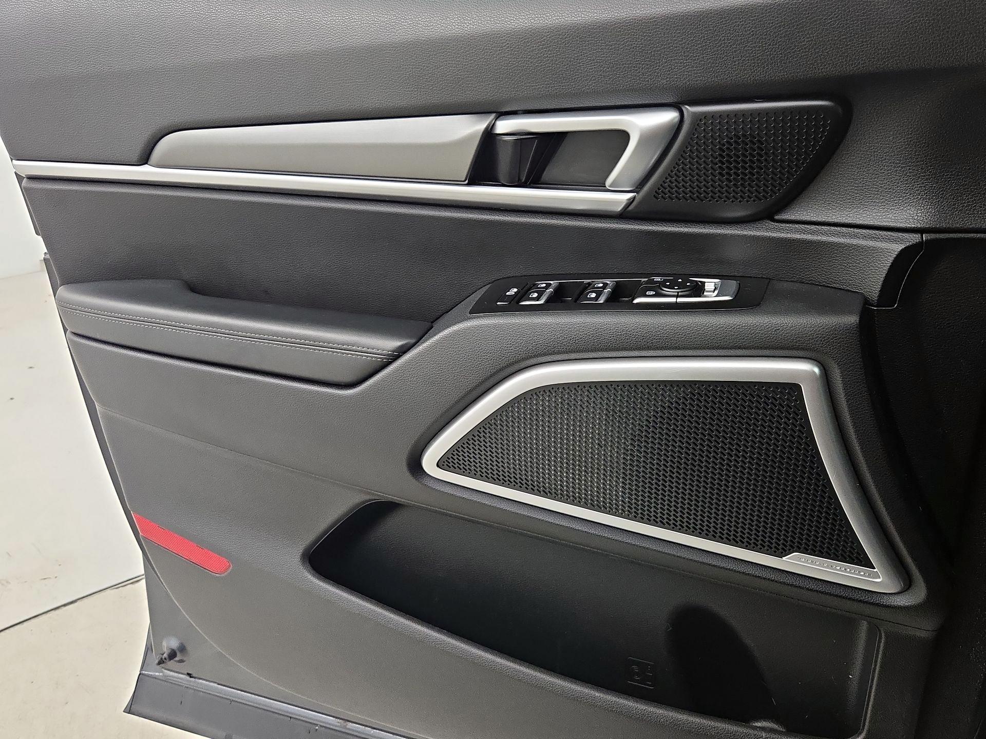 Thumbnail: 2021 Kia Telluride - 12