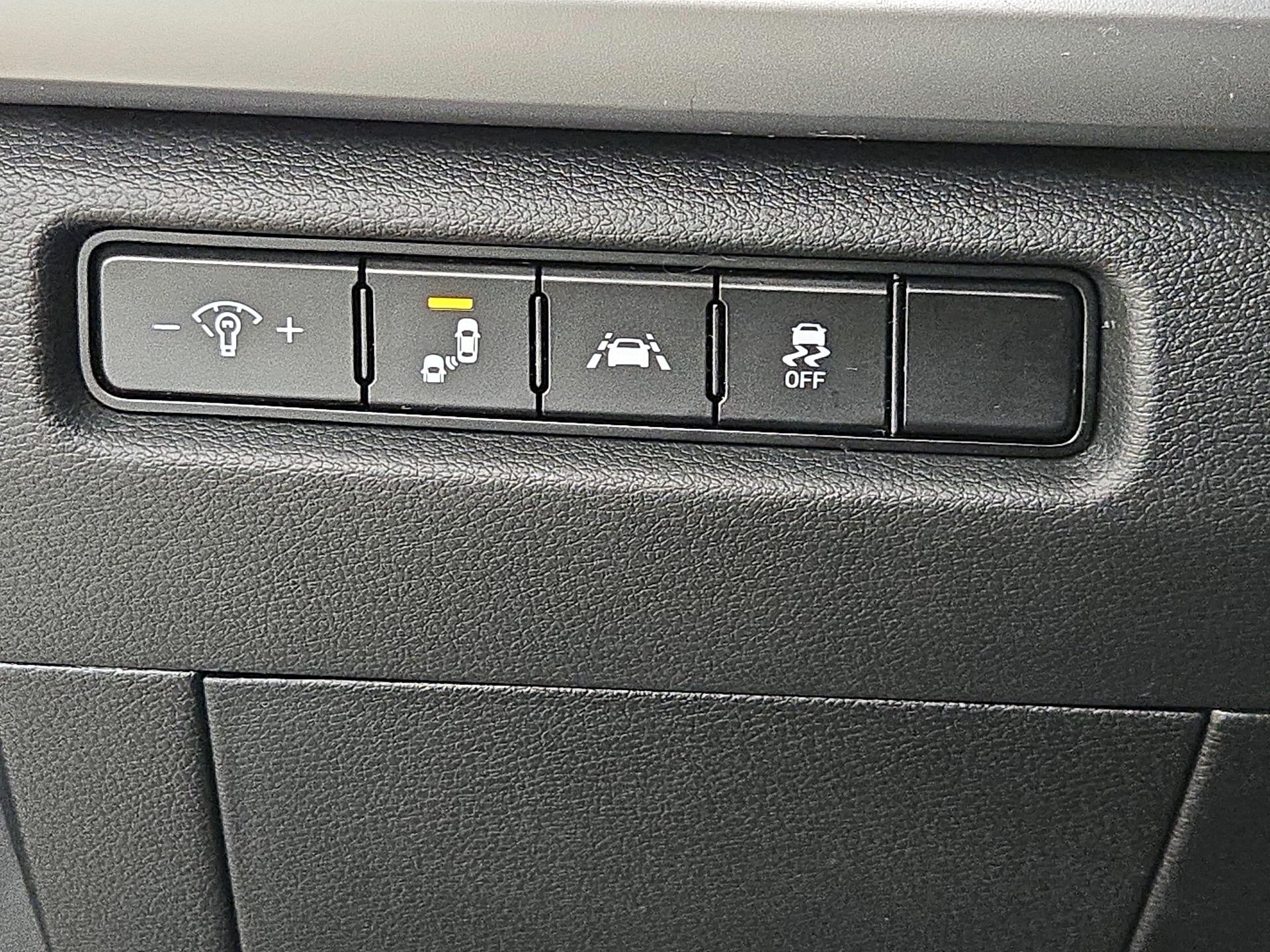 Thumbnail: 2021 Kia Telluride - 13