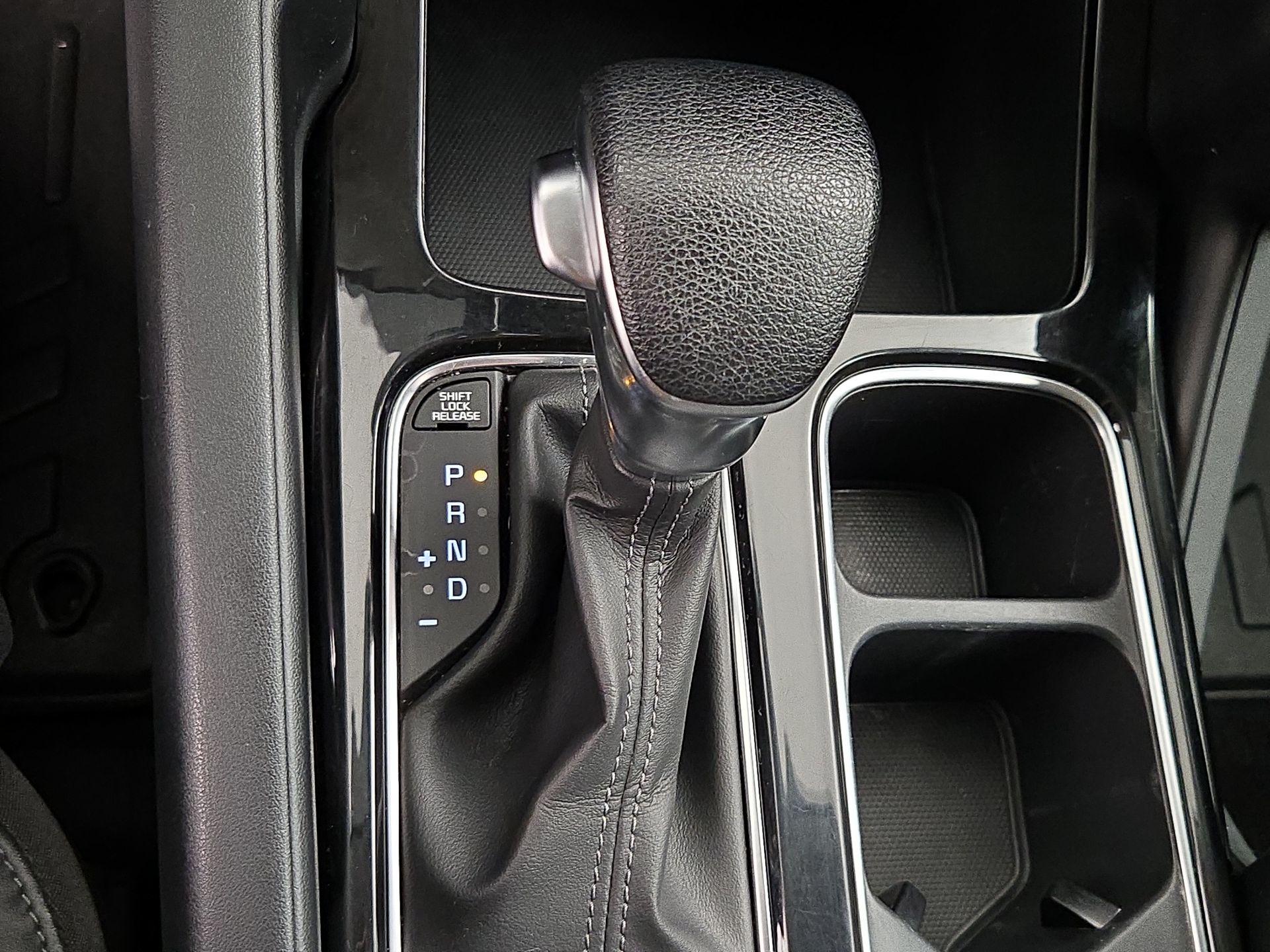 Thumbnail: 2021 Kia Telluride - 17