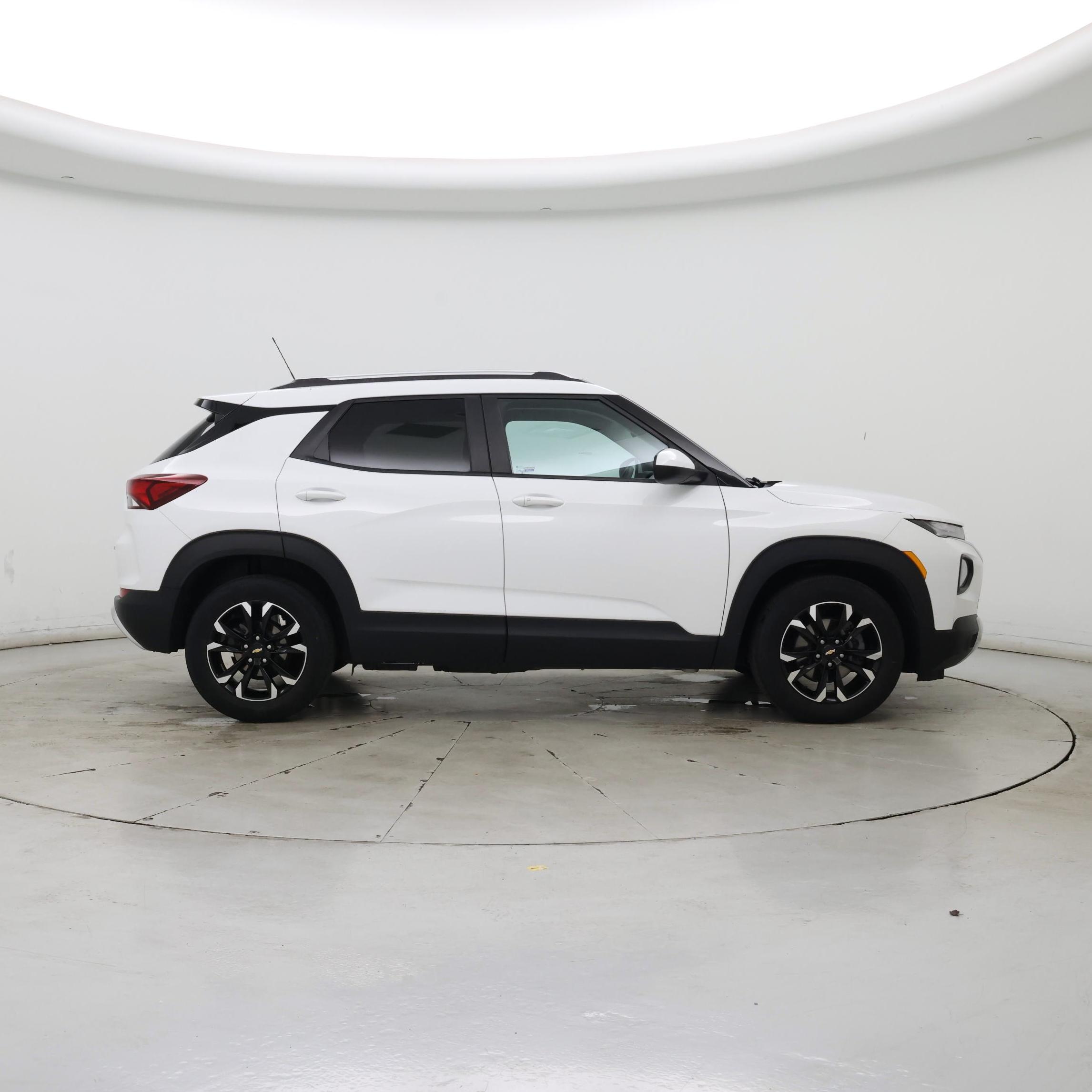 Thumbnail: 2023 Chevrolet TrailBlazer - 7