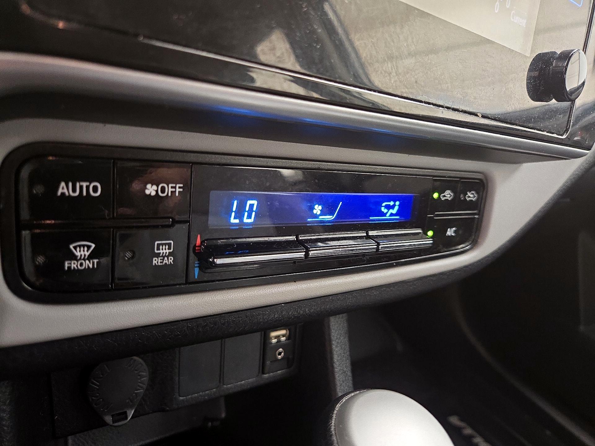 Thumbnail: 2019 Toyota Corolla - 16
