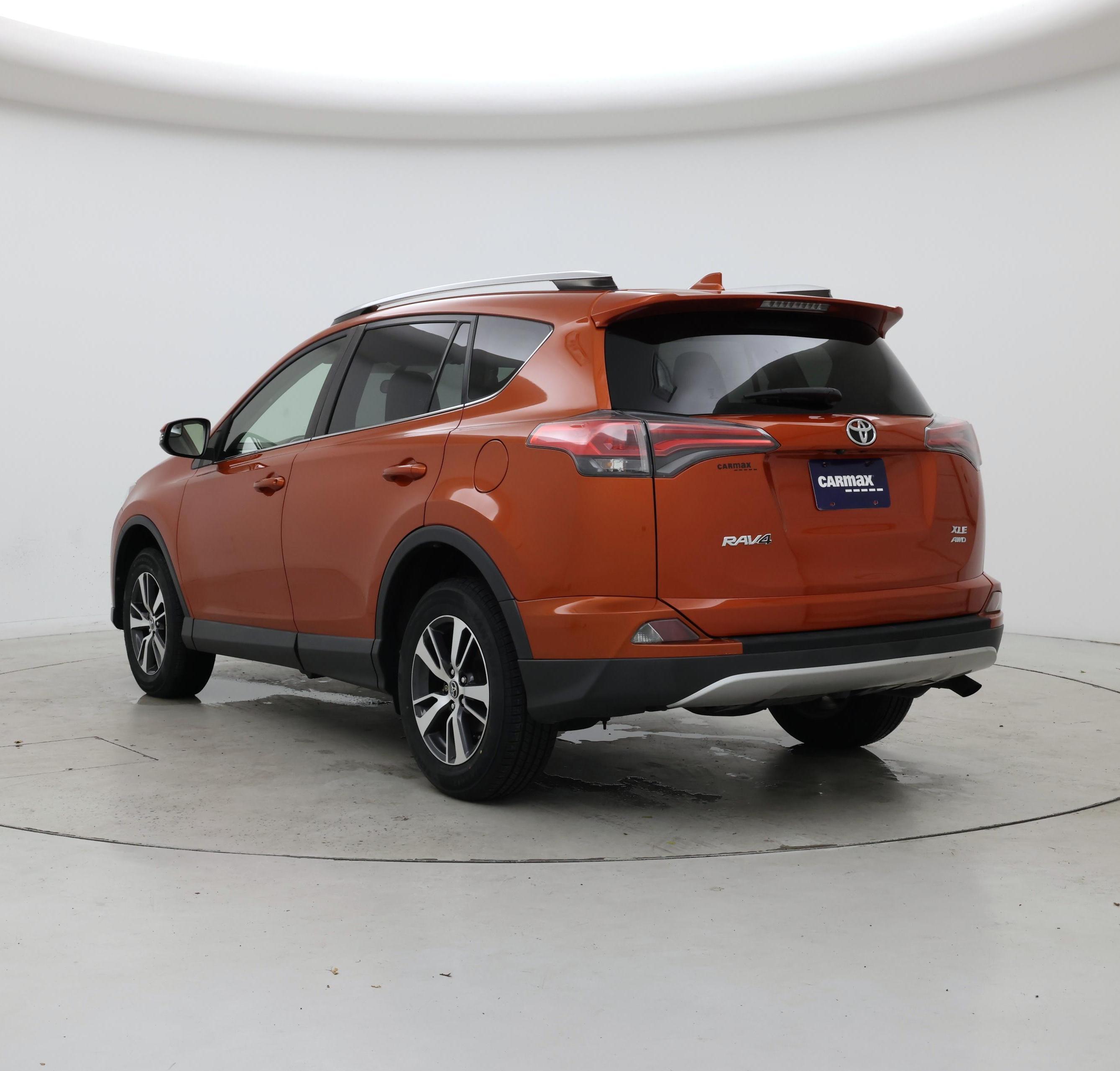 Thumbnail: 2016 Toyota RAV4 - 2