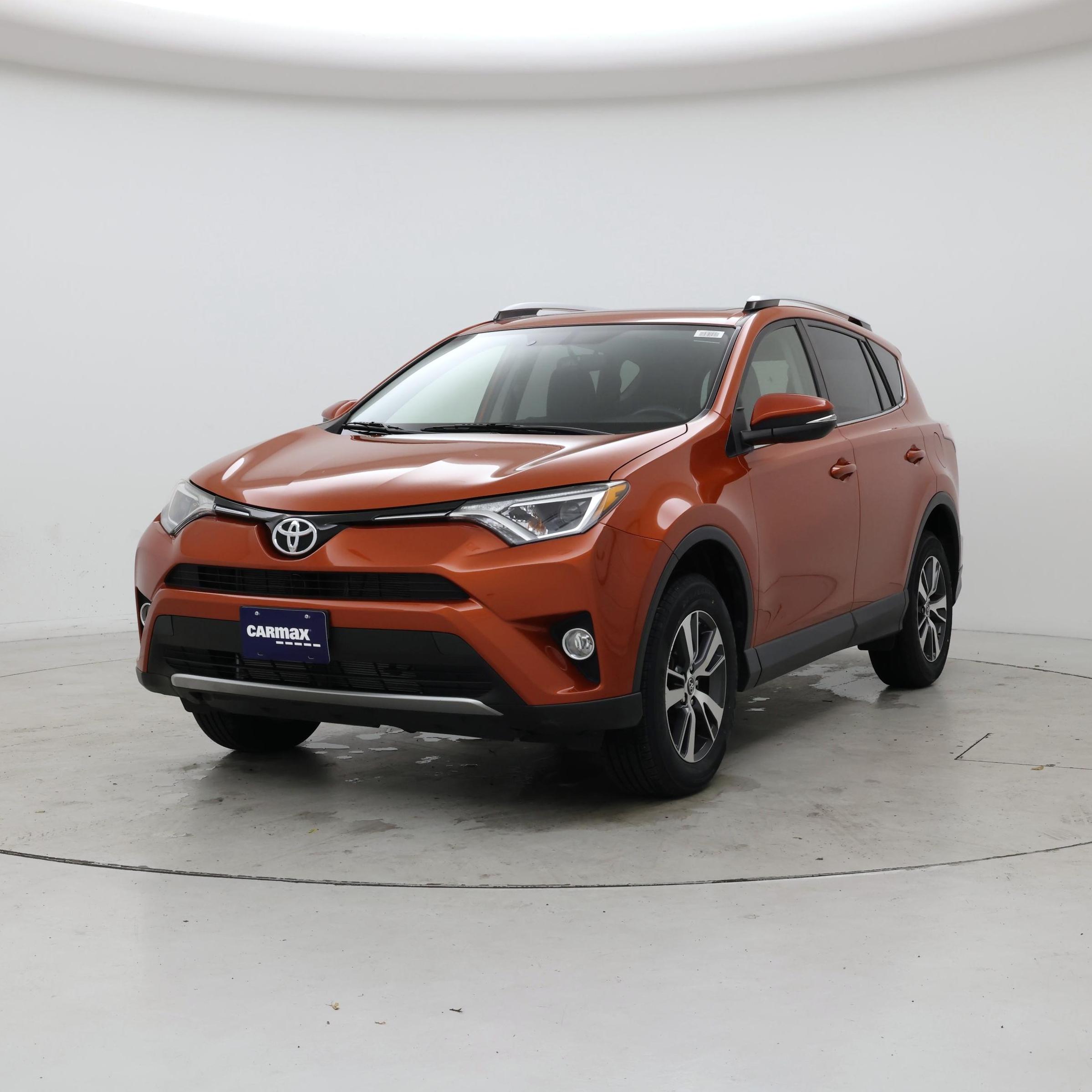 Thumbnail: 2016 Toyota RAV4 - 4