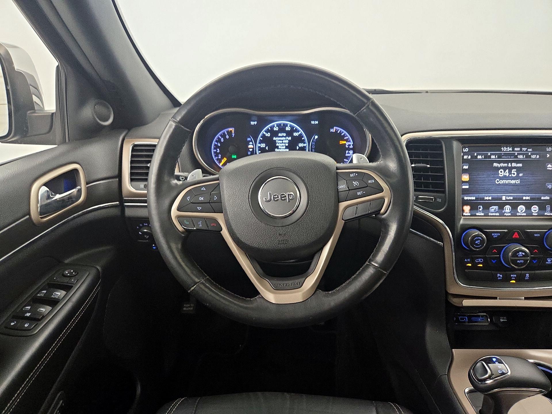 Thumbnail: 2015 Jeep Grand Cherokee - 10