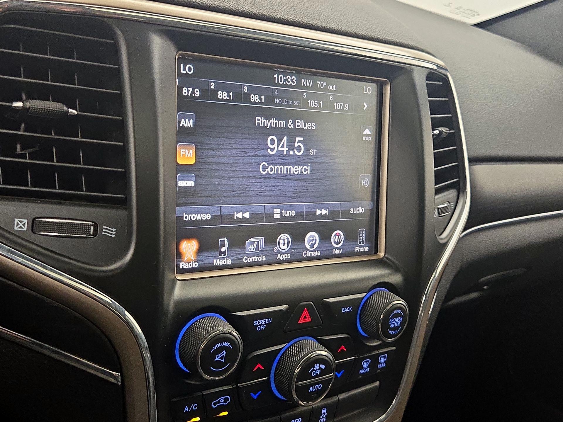 Thumbnail: 2015 Jeep Grand Cherokee - 16