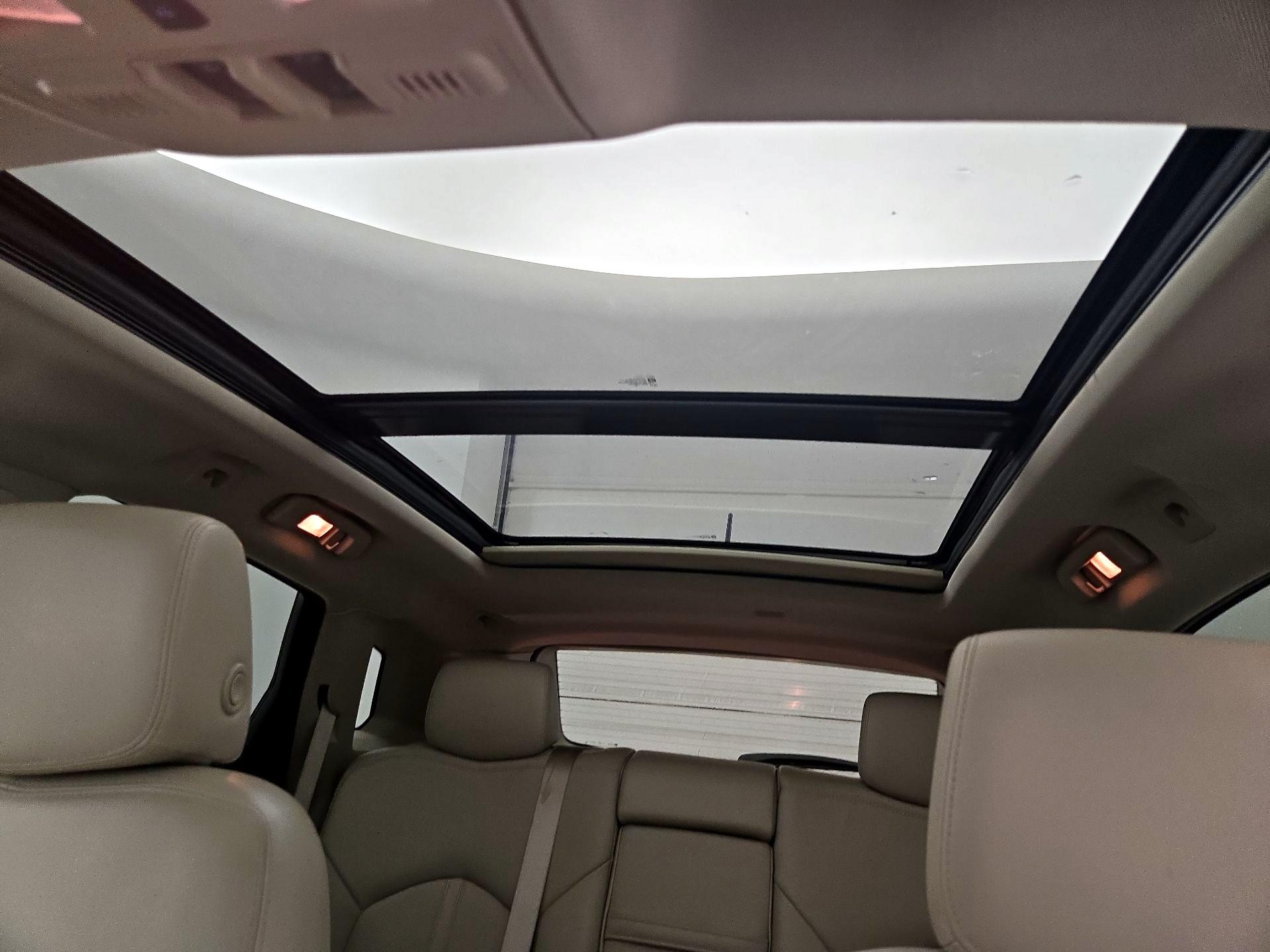 Thumbnail: 2016 Cadillac SRX - 20