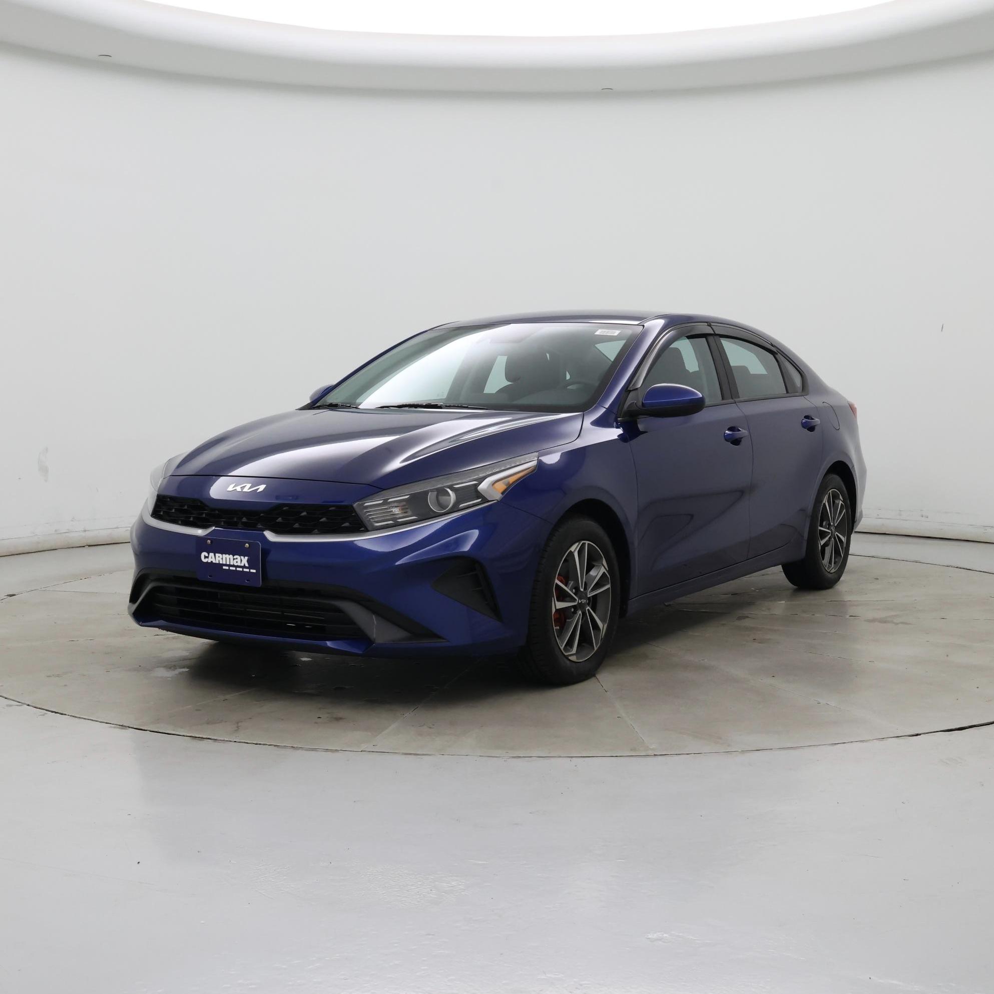Thumbnail: 2023 Kia Forte - 4
