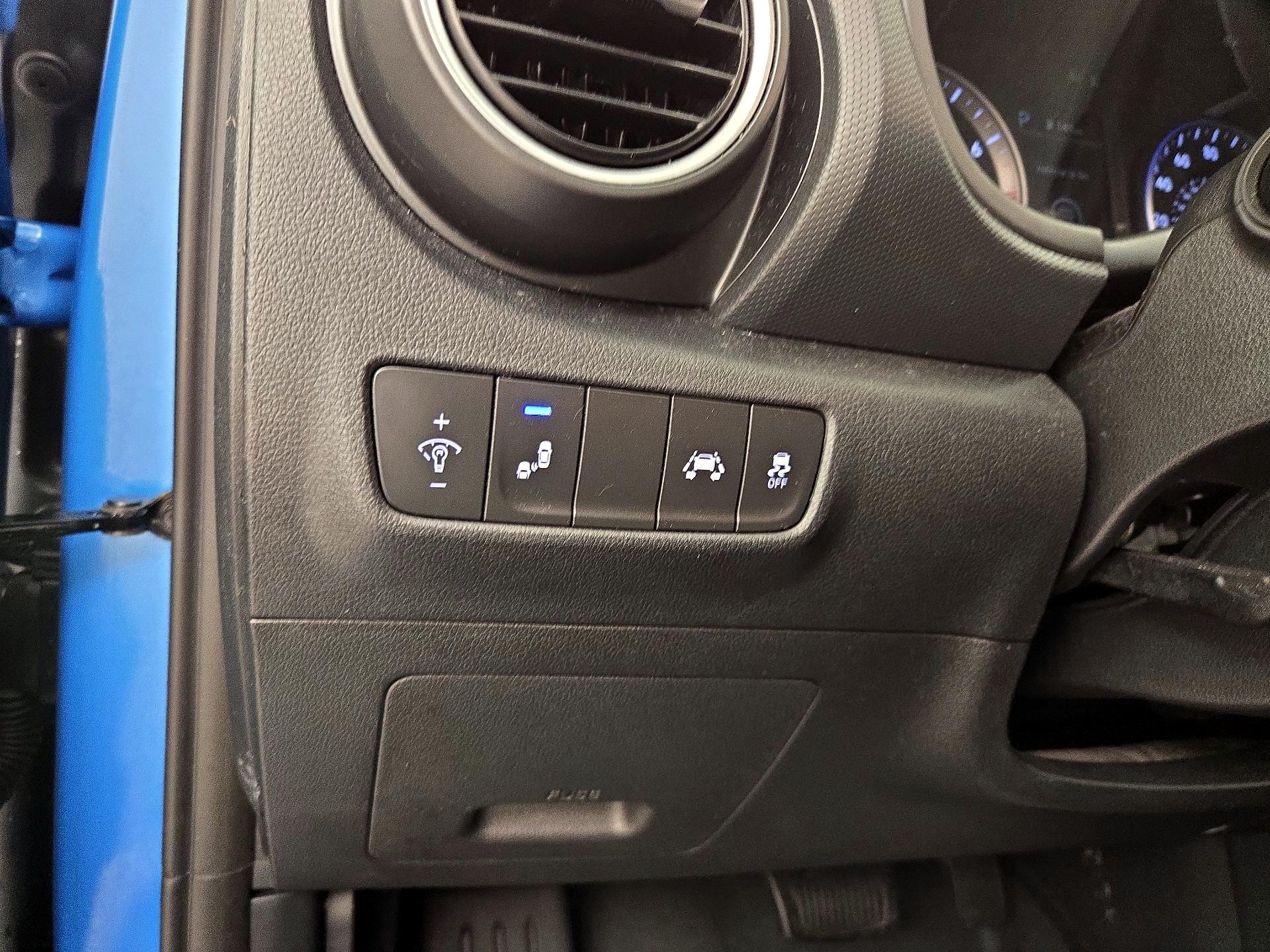 Thumbnail: 2020 Hyundai Kona - 13