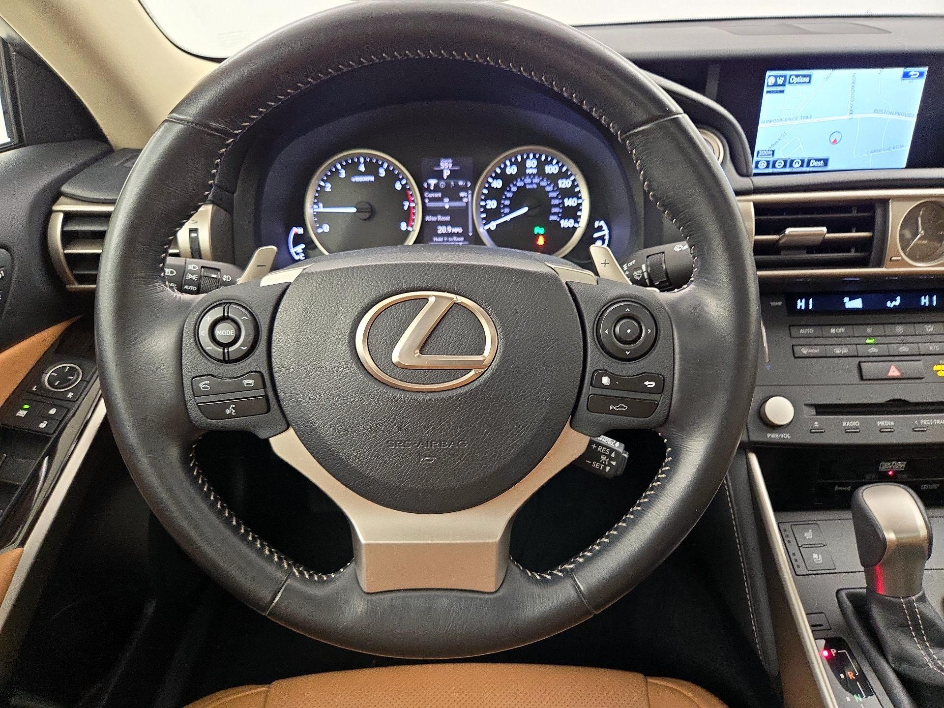 Thumbnail: 2016 Lexus IS - 10