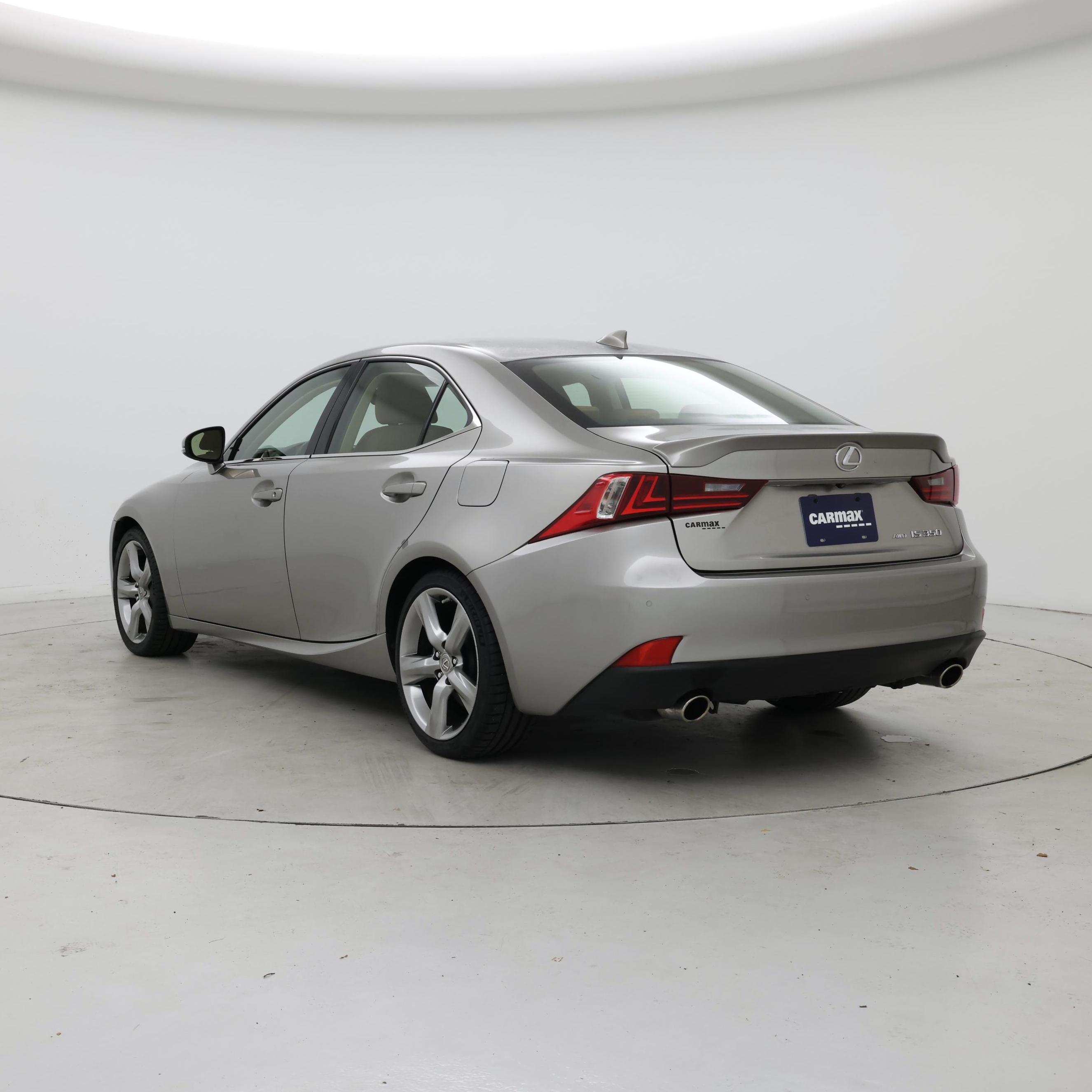 Thumbnail: 2016 Lexus IS - 2