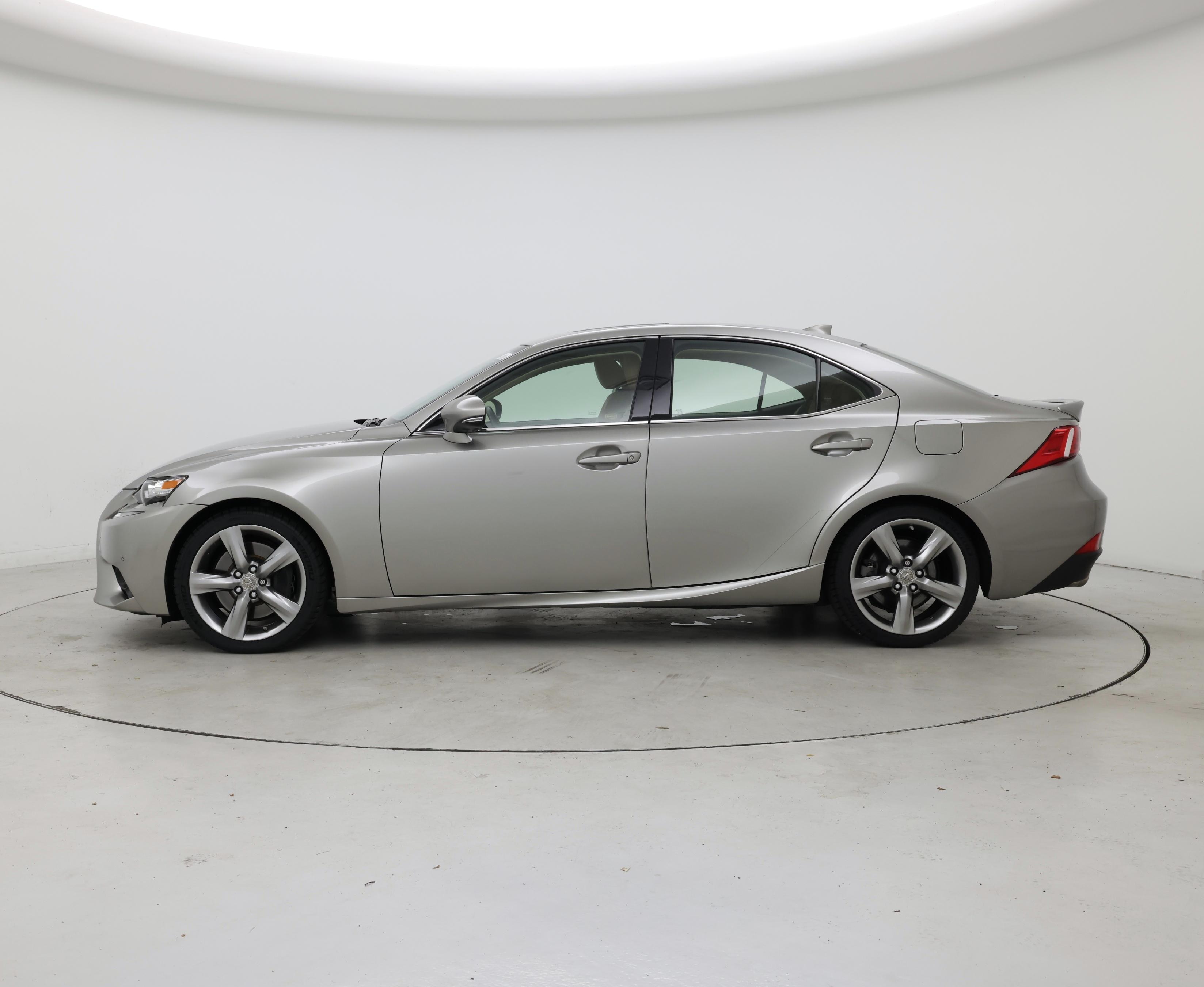 Thumbnail: 2016 Lexus IS - 3