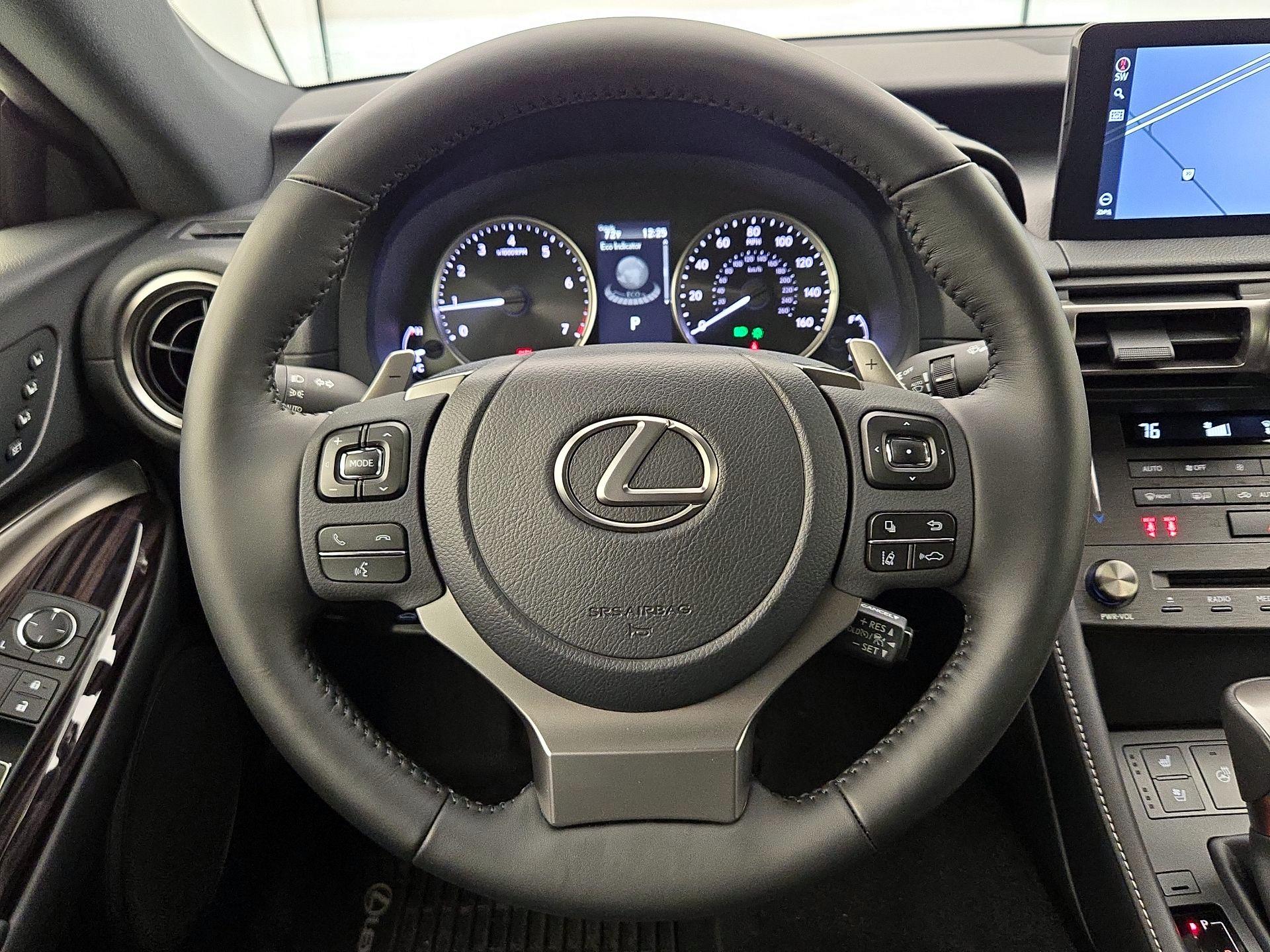 Thumbnail: 2023 Lexus RC - 10