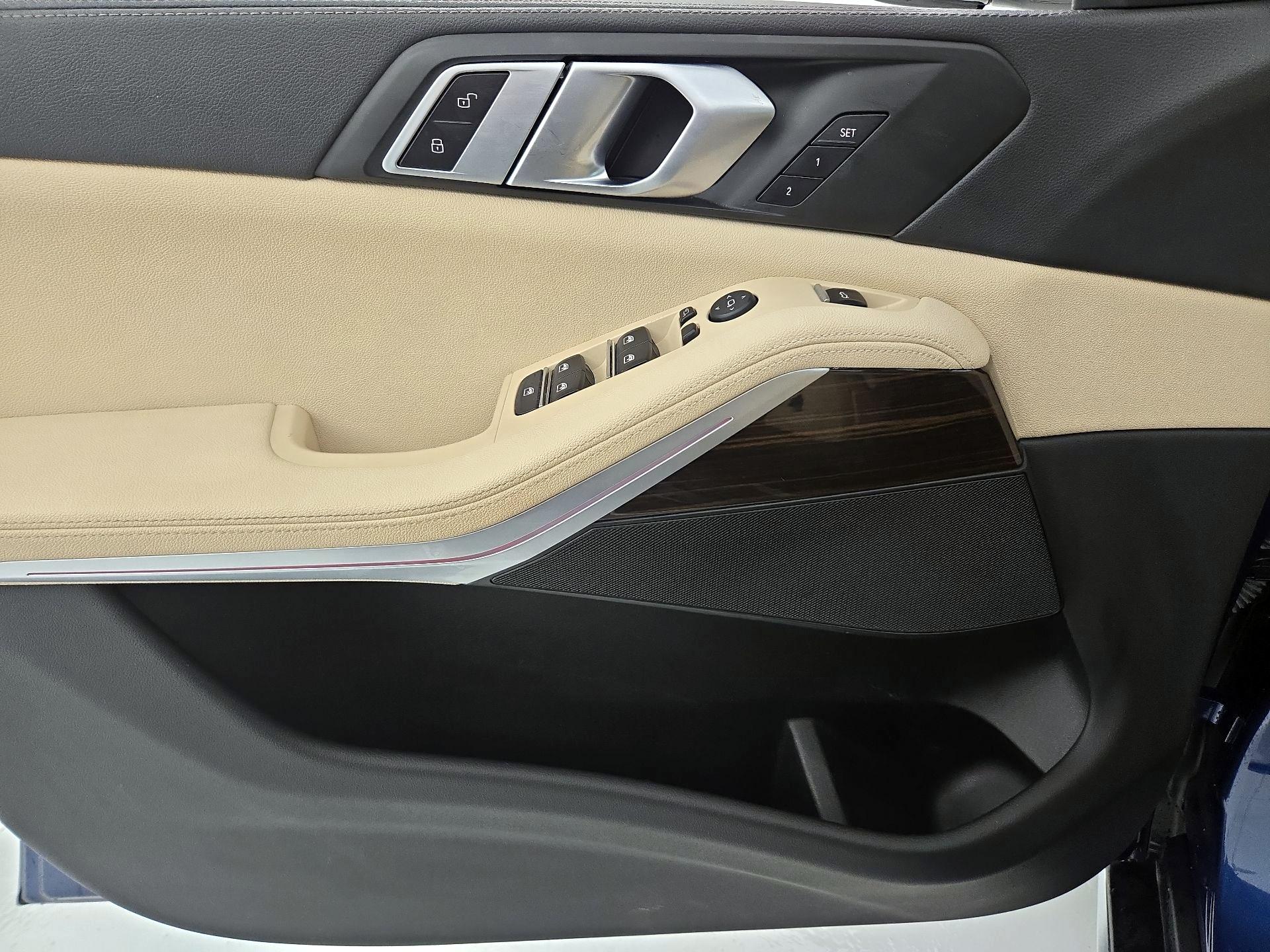 Thumbnail: 2020 BMW X5 - 12