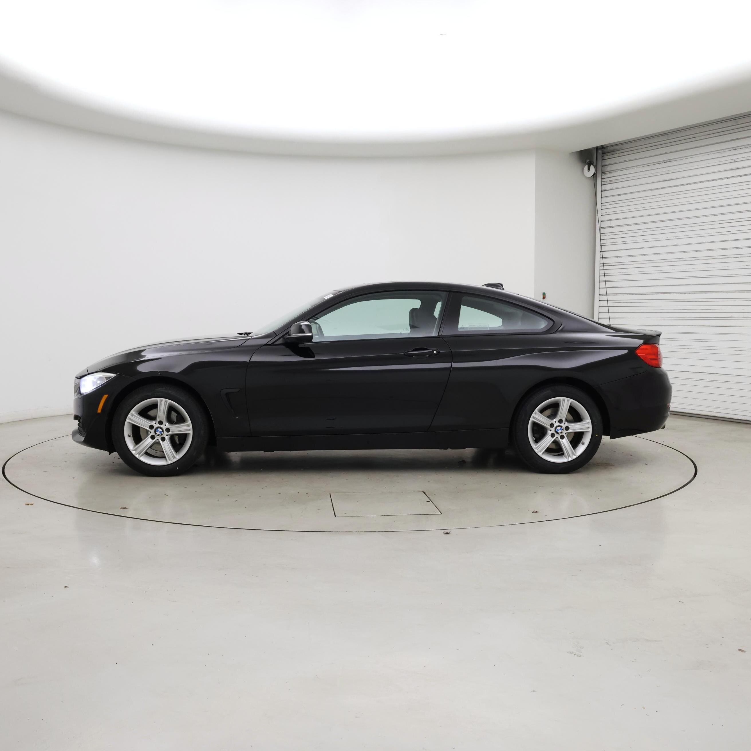 Thumbnail: 2015 BMW 4 Series - 3