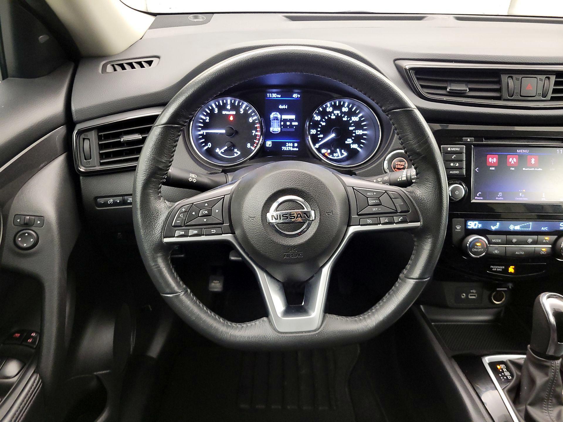 Thumbnail: 2018 Nissan Rogue - 10