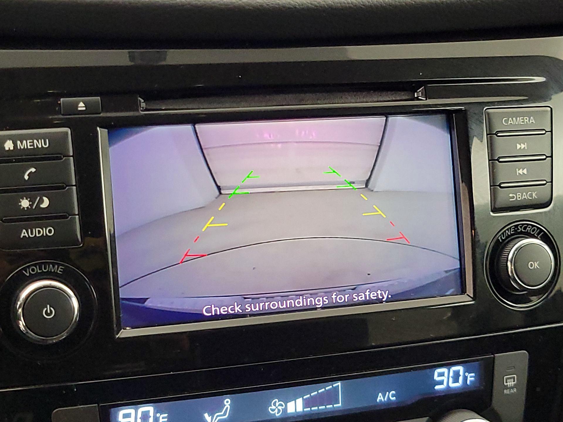 Thumbnail: 2018 Nissan Rogue - 14