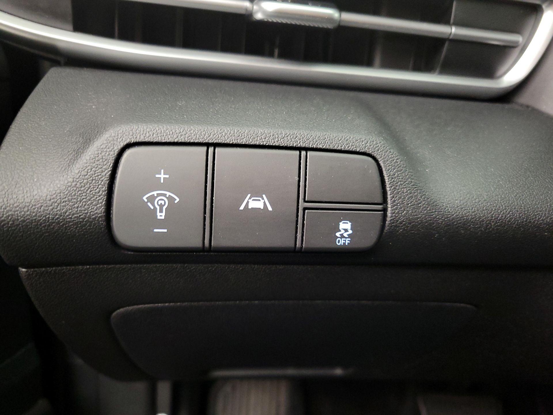 Thumbnail: 2021 Hyundai Elantra - 13