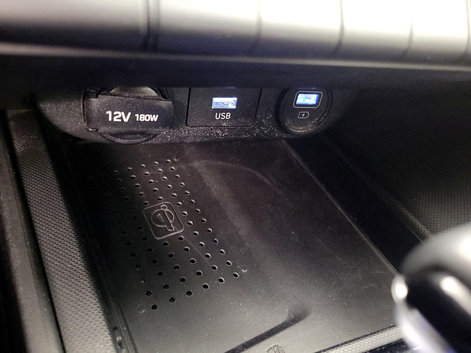 Thumbnail: 2021 Hyundai Elantra - 18